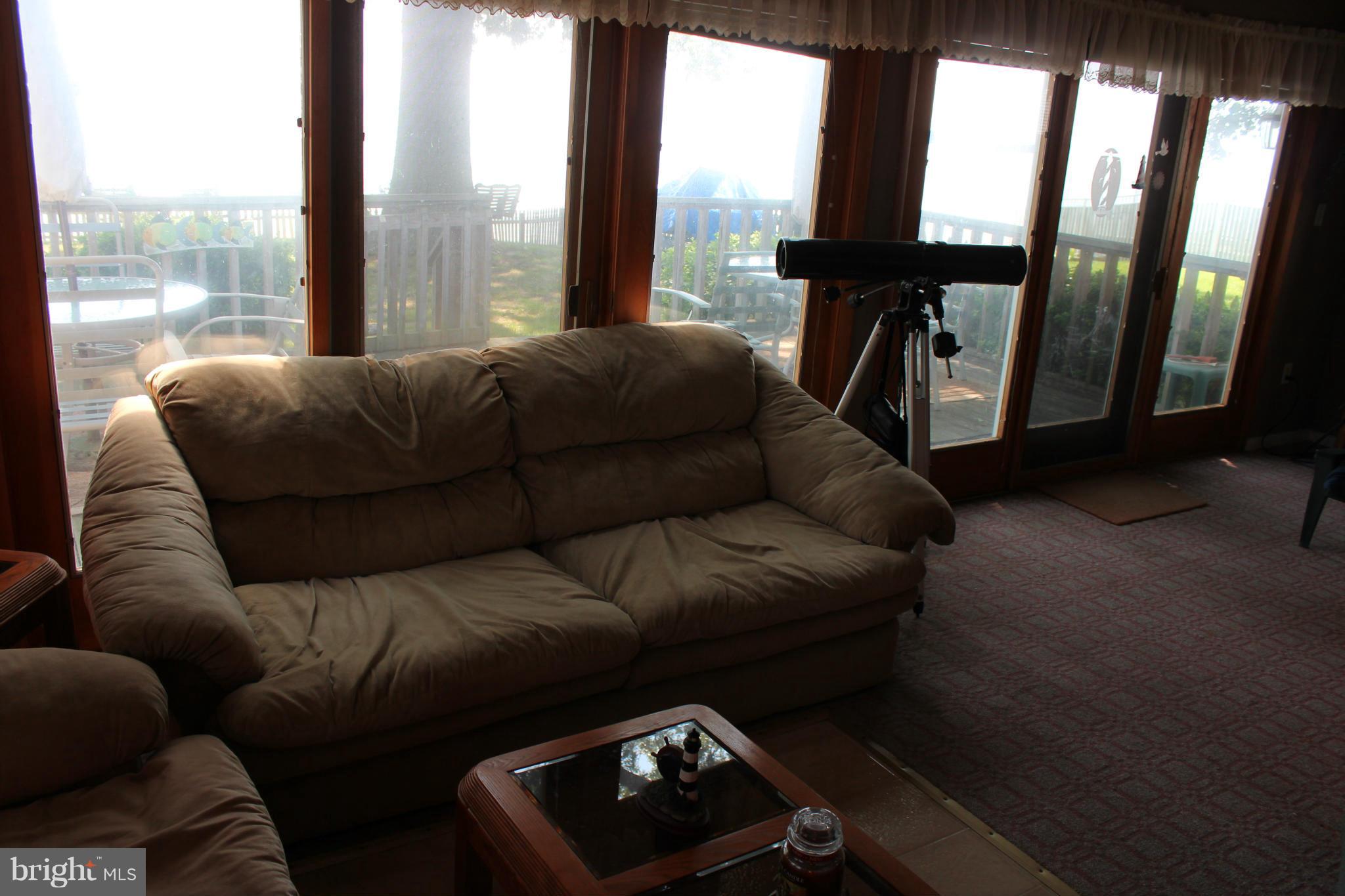 COBB ISLAND - Residential