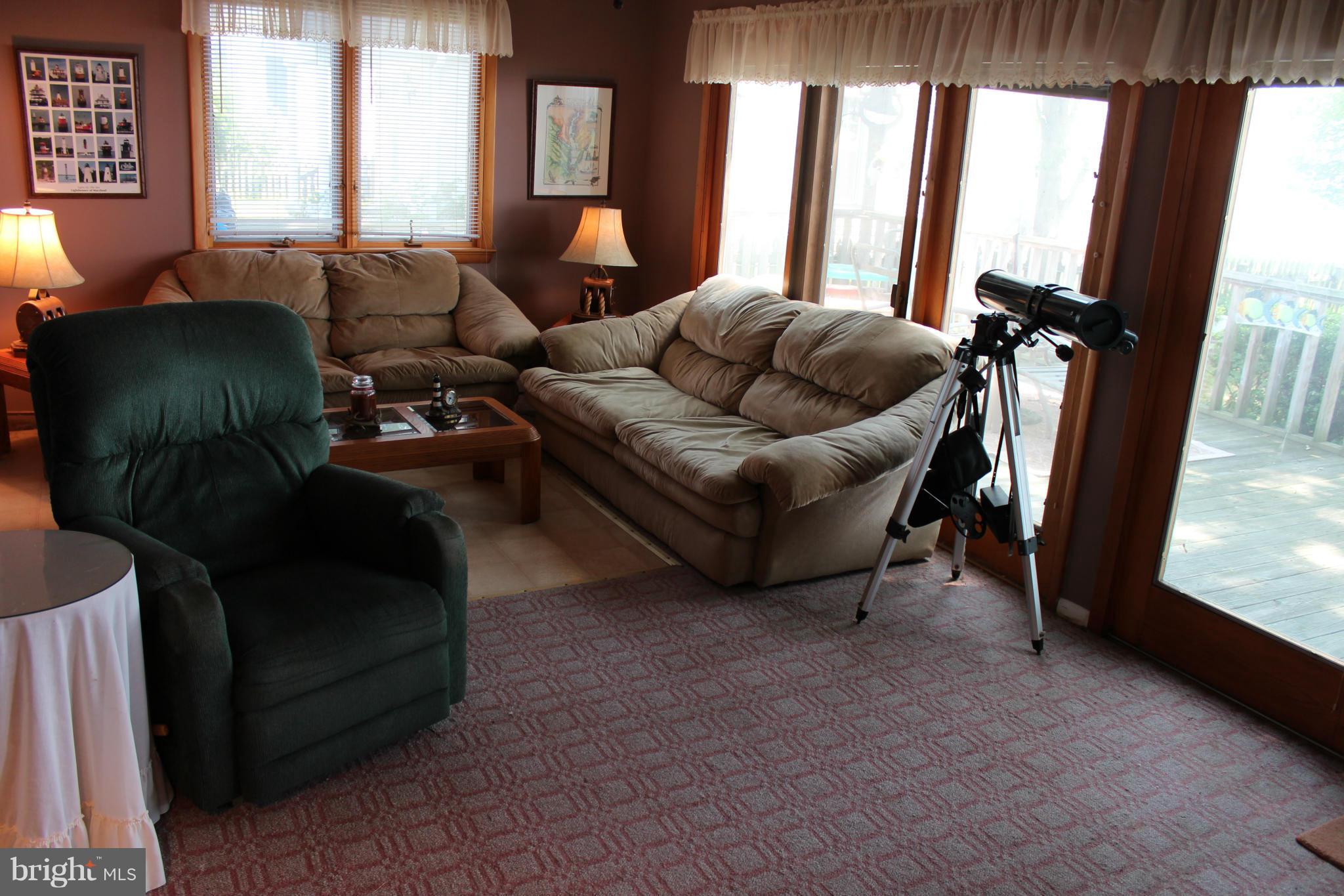 COBB ISLAND - Residential