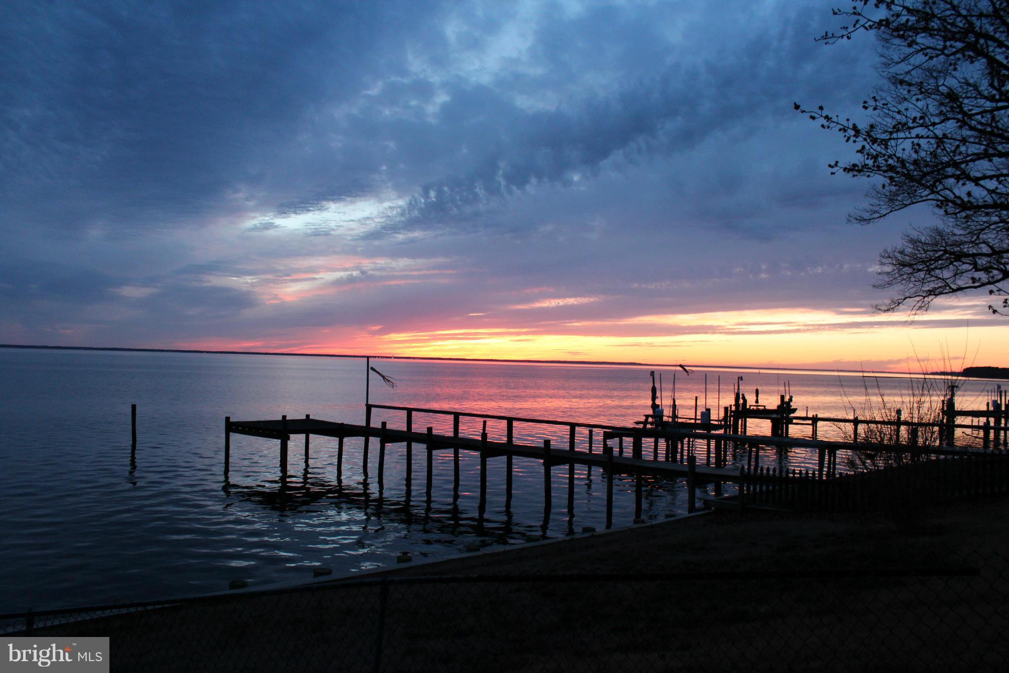 COBB ISLAND - Residential