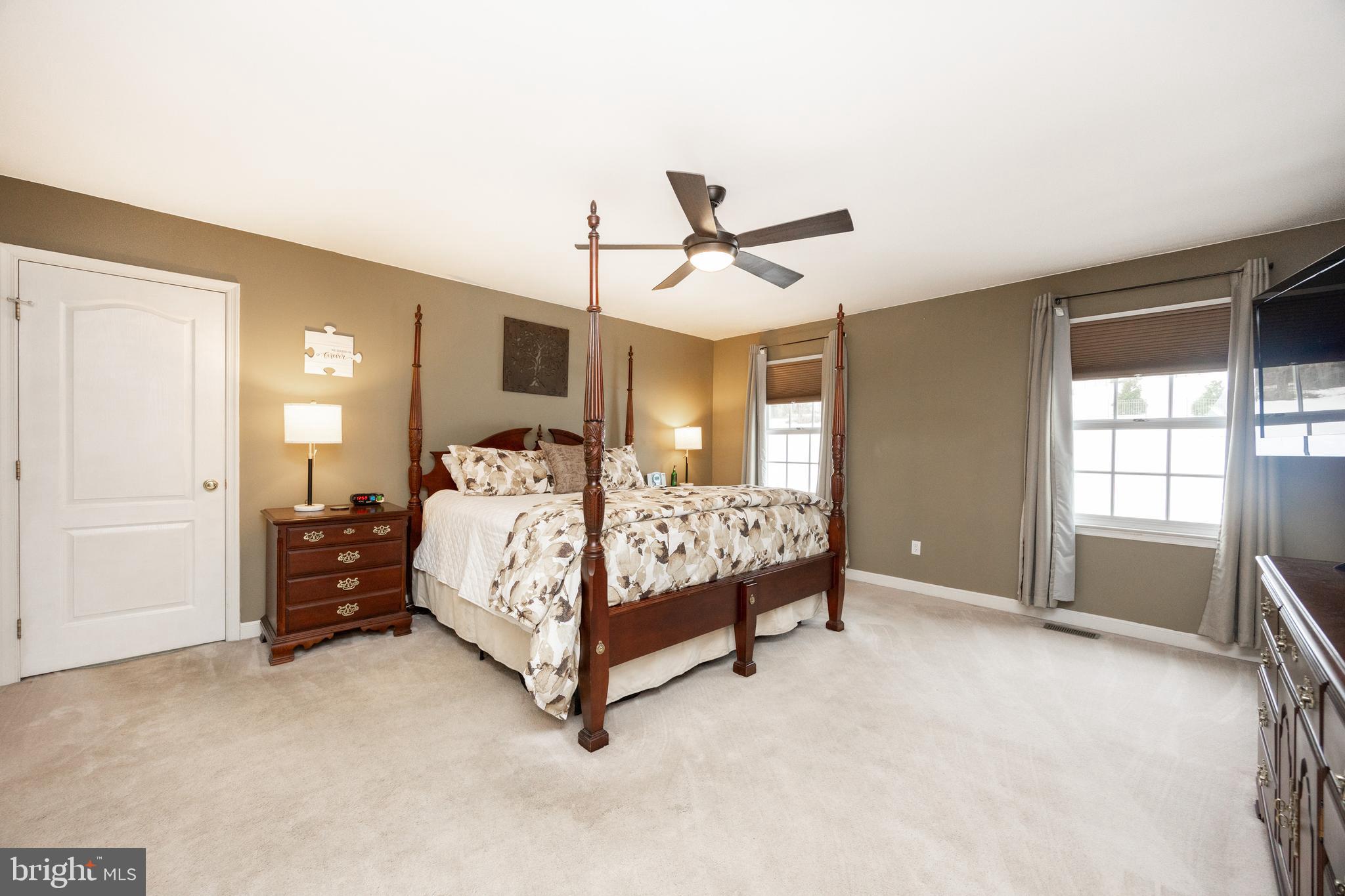 VALLEY FORGE MTN - Residential