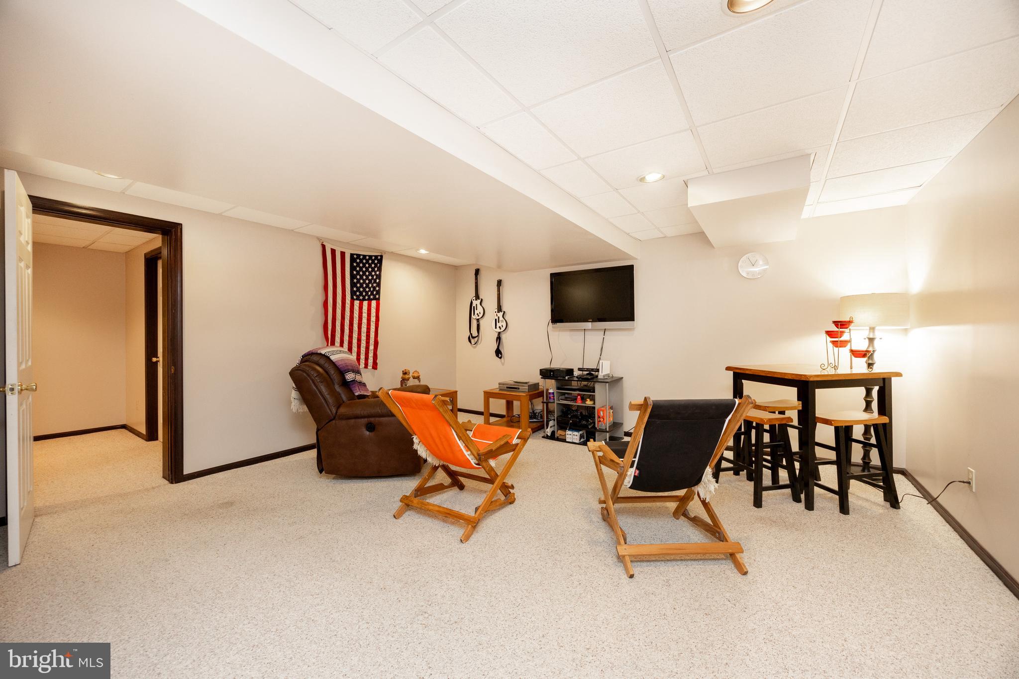 VALLEY FORGE MTN - Residential