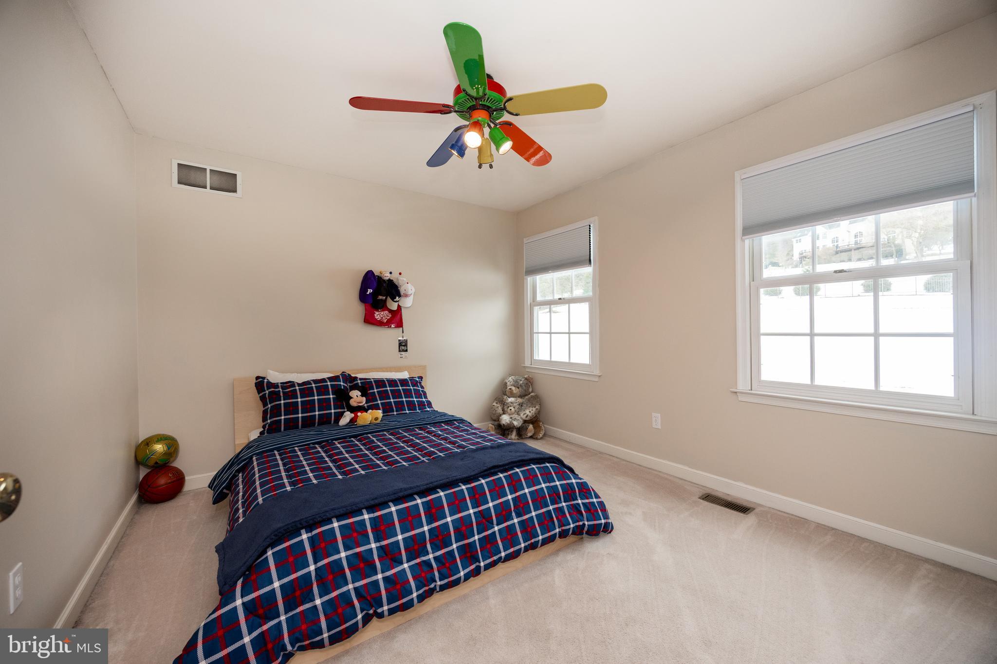 VALLEY FORGE MTN - Residential