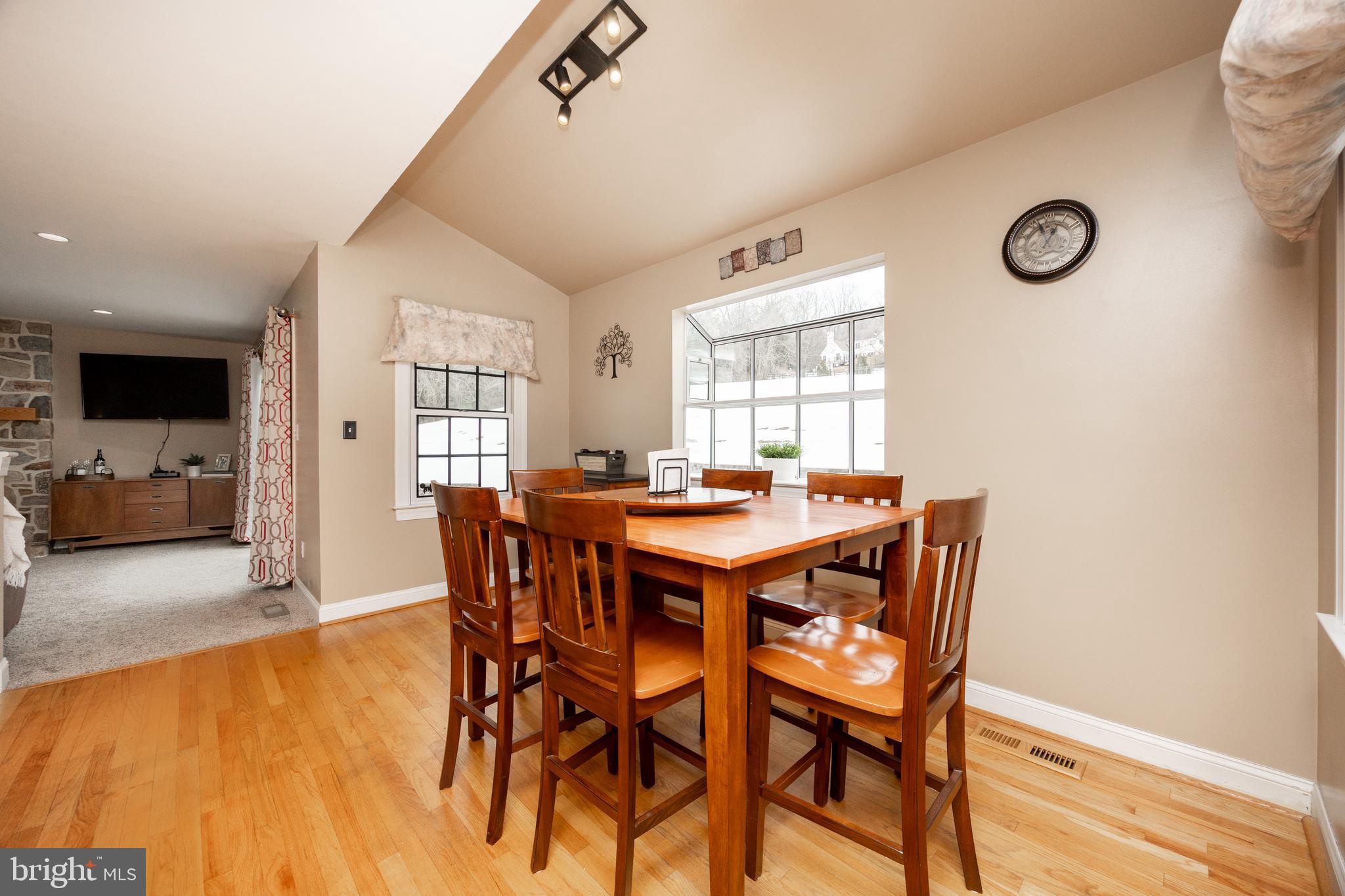 VALLEY FORGE MTN - Residential