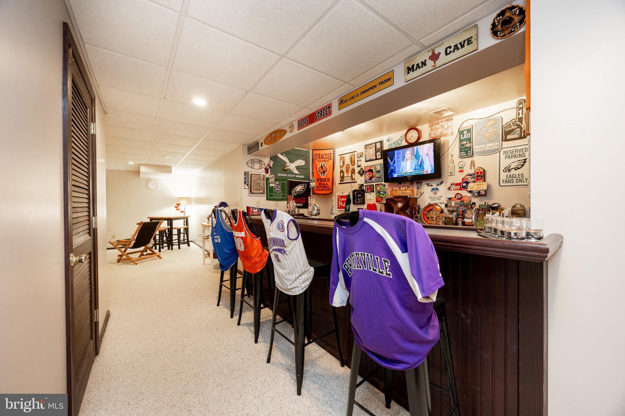 VALLEY FORGE MTN - Residential