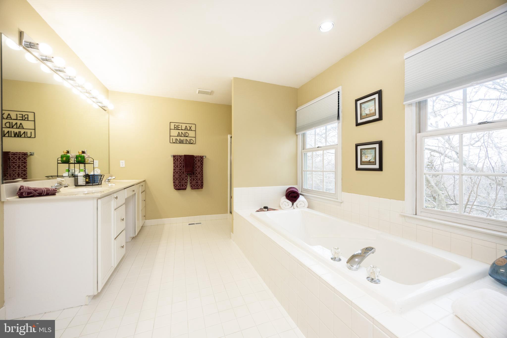 VALLEY FORGE MTN - Residential