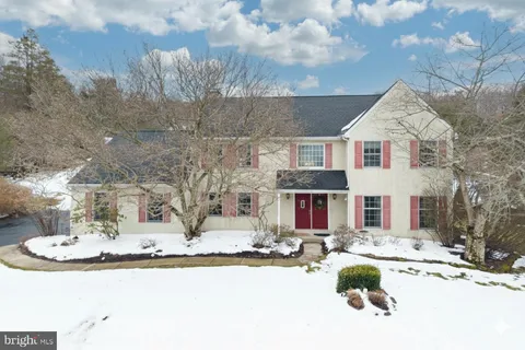 35 Oakwood Lane, Phoenixville, PA 19460 - MLS#: PACT2118300