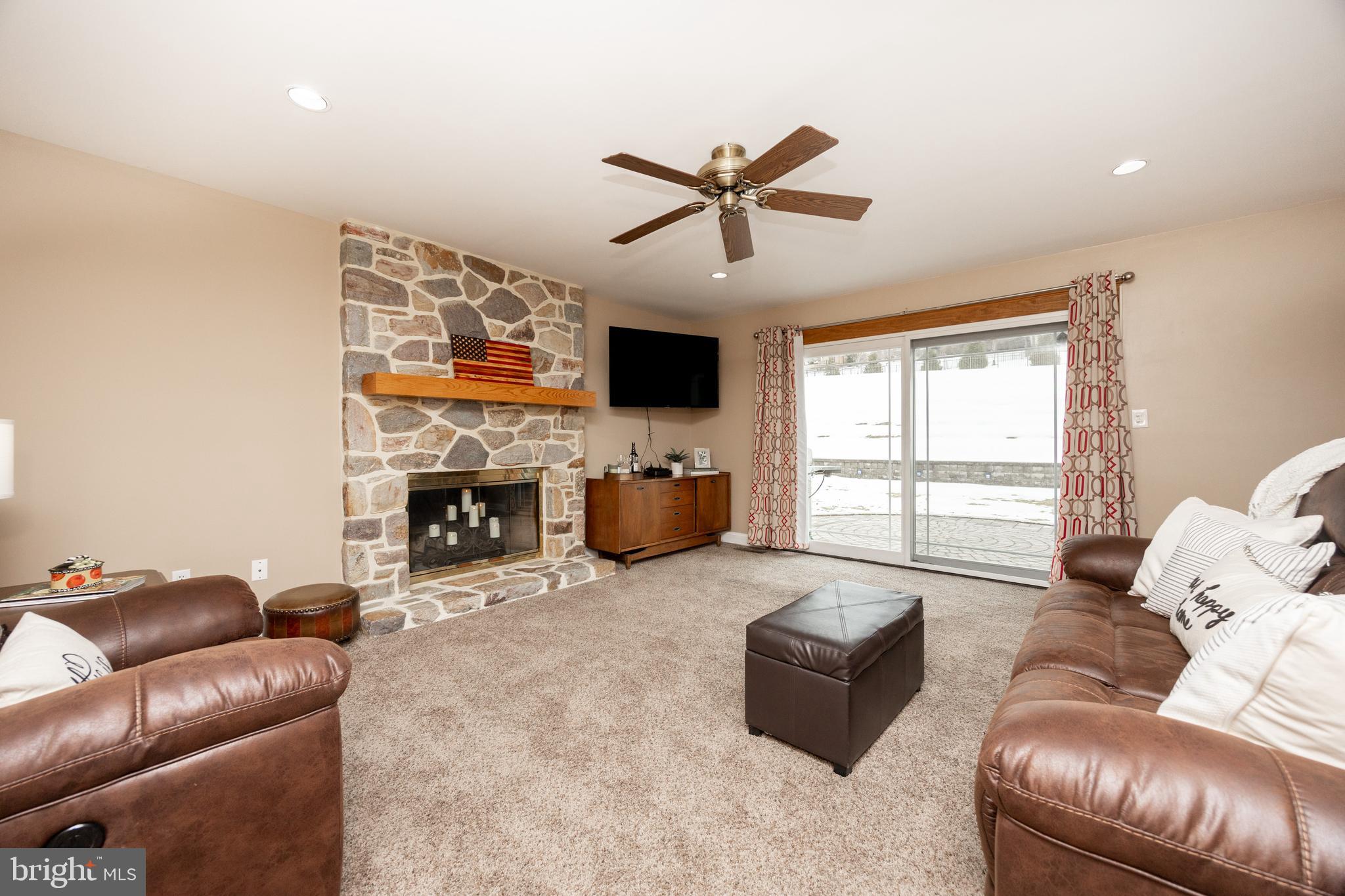 VALLEY FORGE MTN - Residential