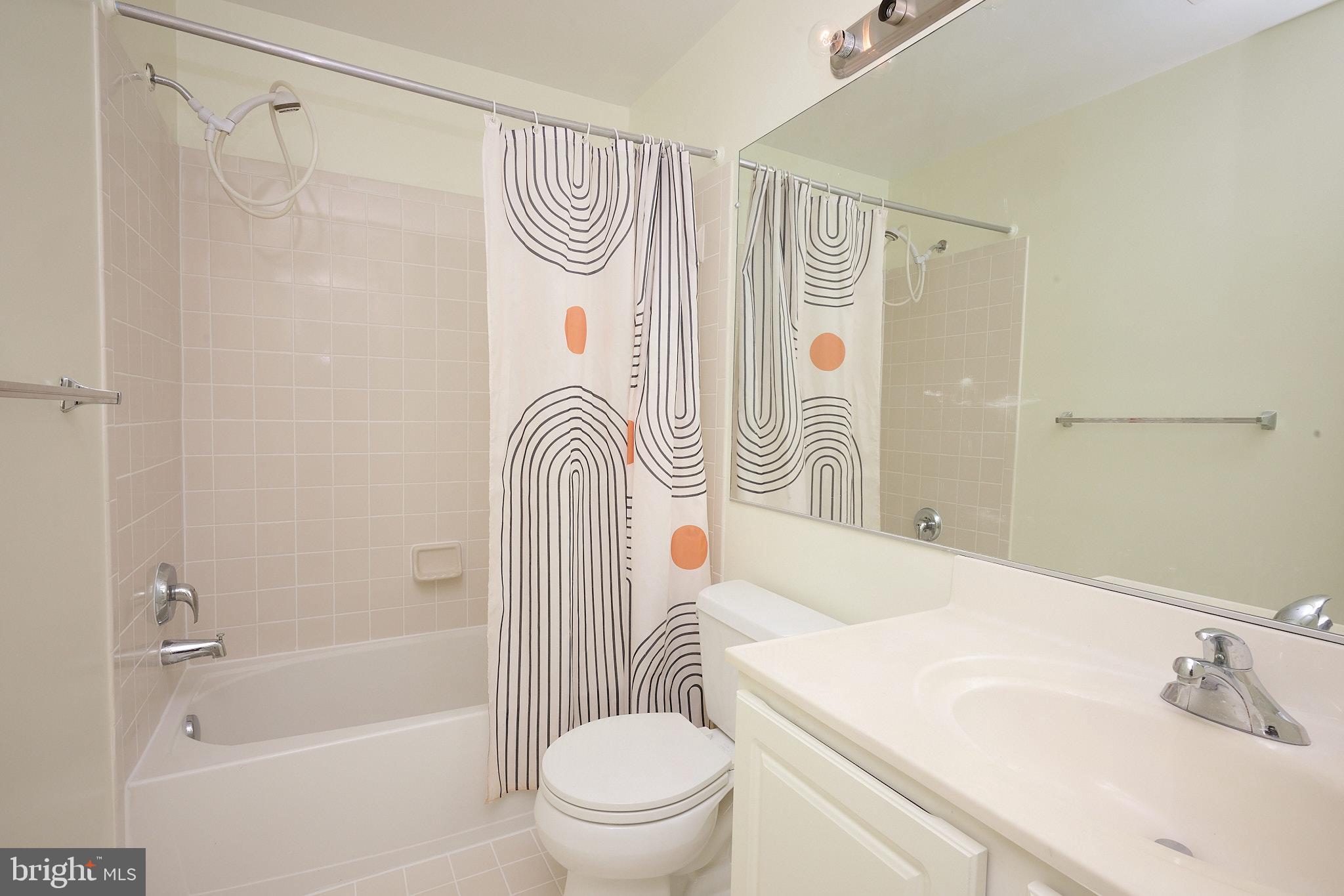 BROADLANDS SOUTH - Residential Lease