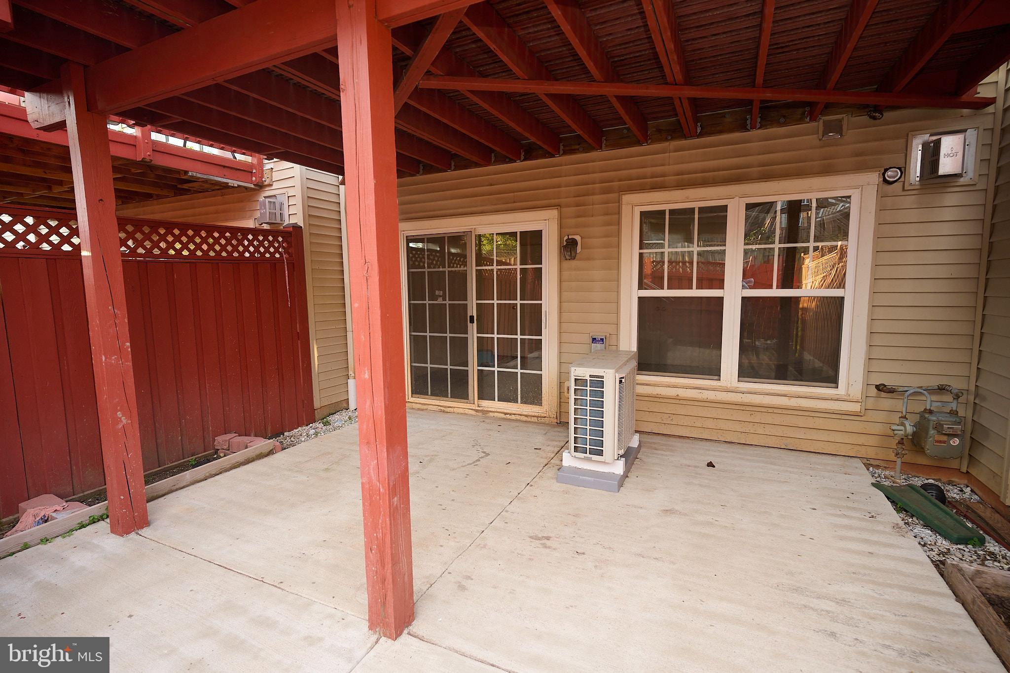 BROADLANDS SOUTH - Residential Lease