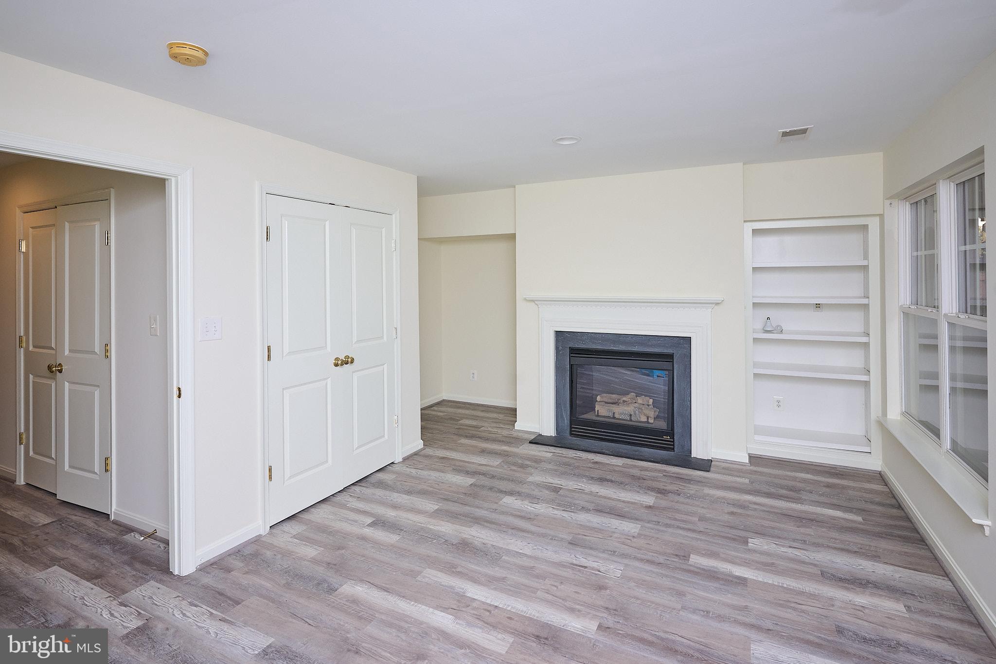 BROADLANDS SOUTH - Residential Lease