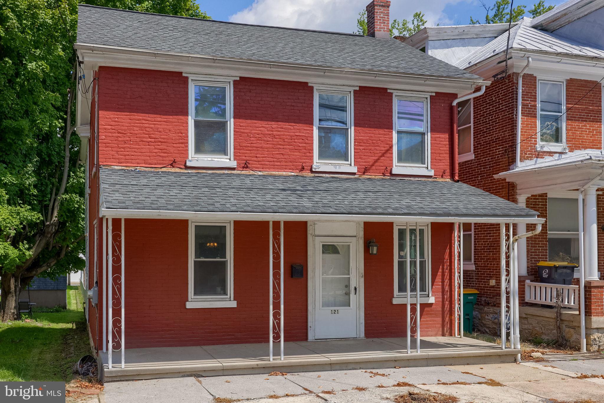 121 W PENN AVENUE