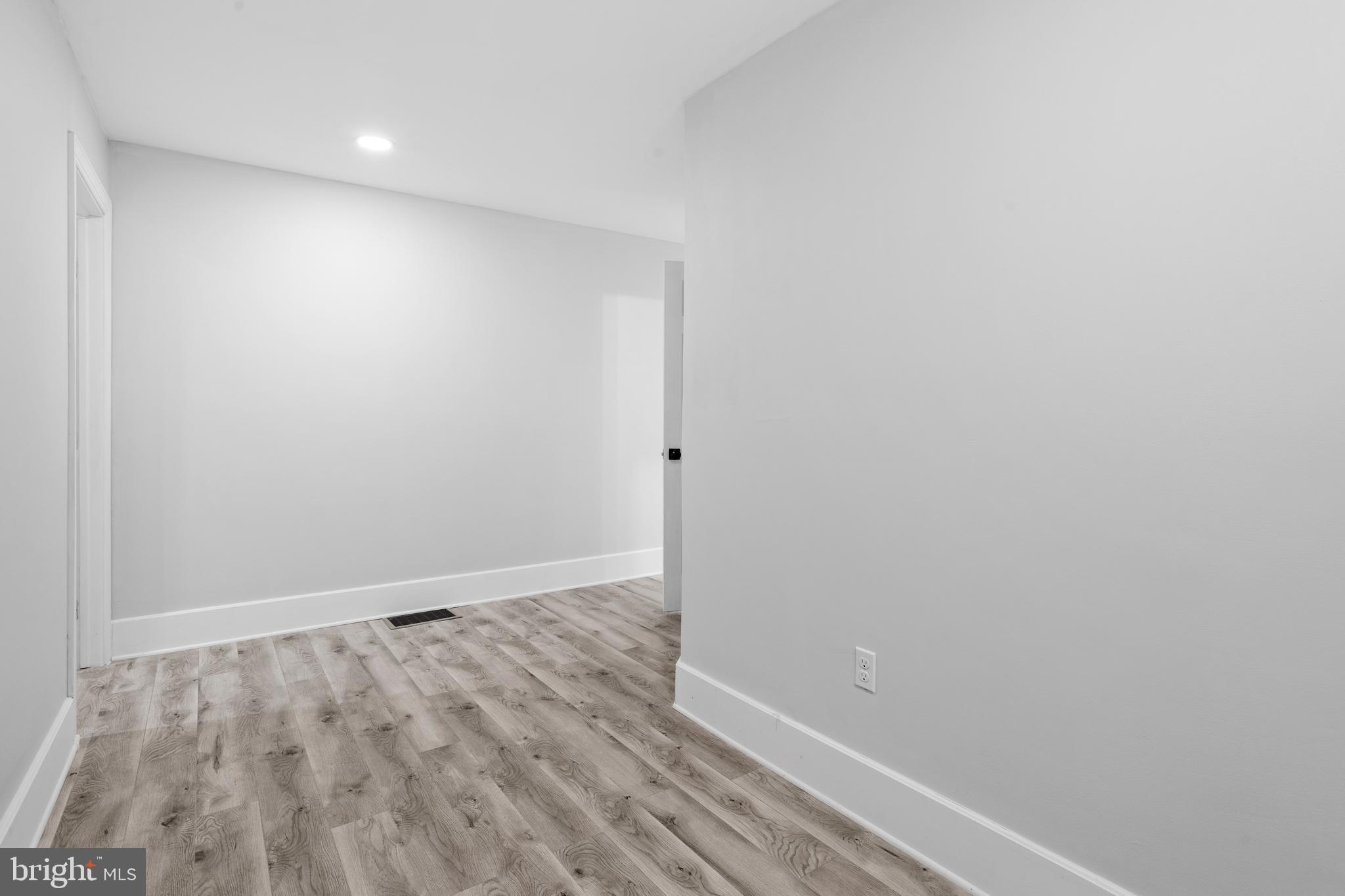 COBBS CREEK - Residential