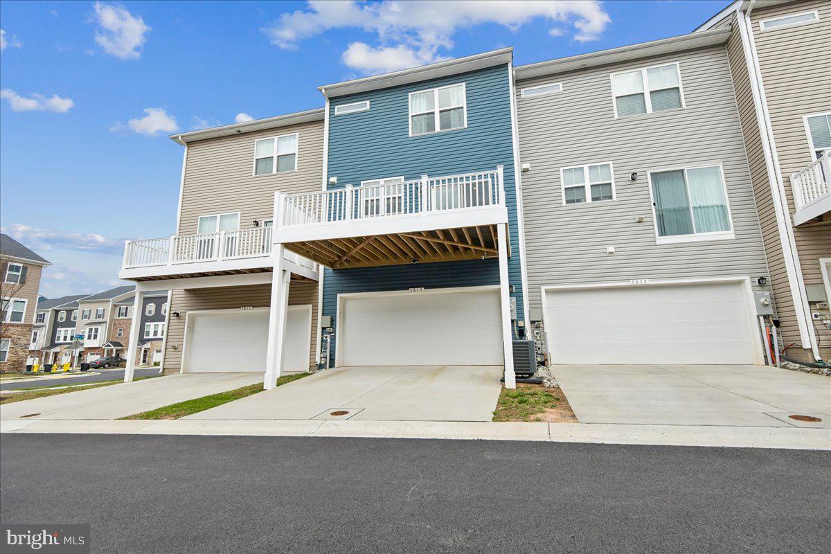 THE RIDGES - Residential