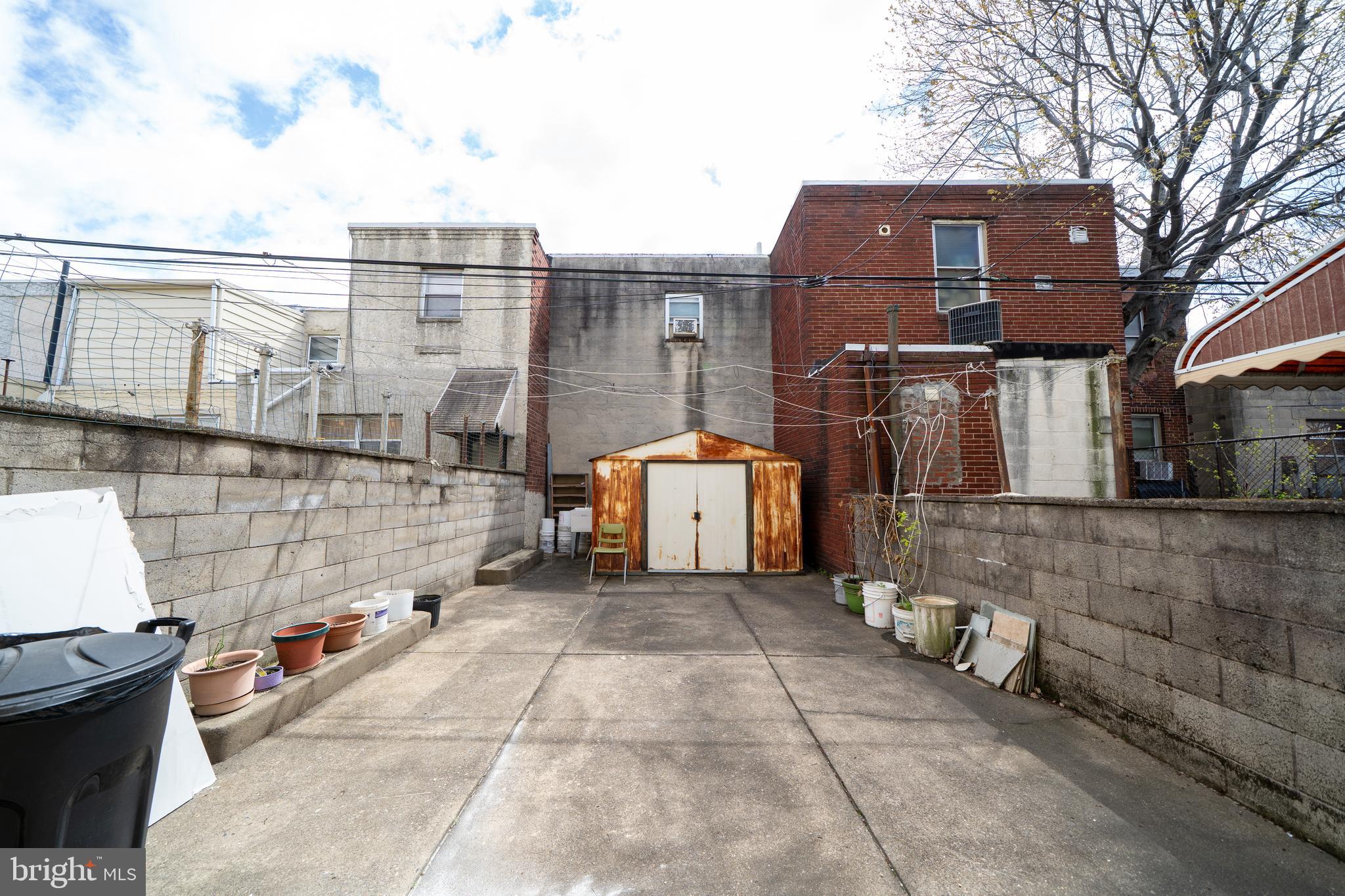 WHITMAN - Residential