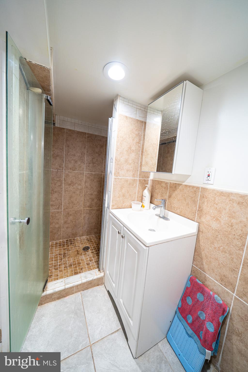 WHITMAN - Residential