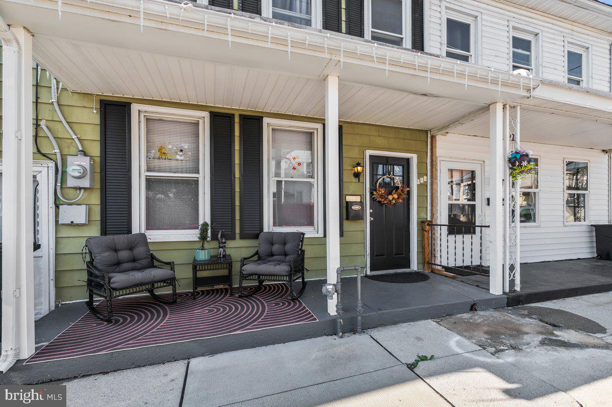 444 PERSHING AVENUE