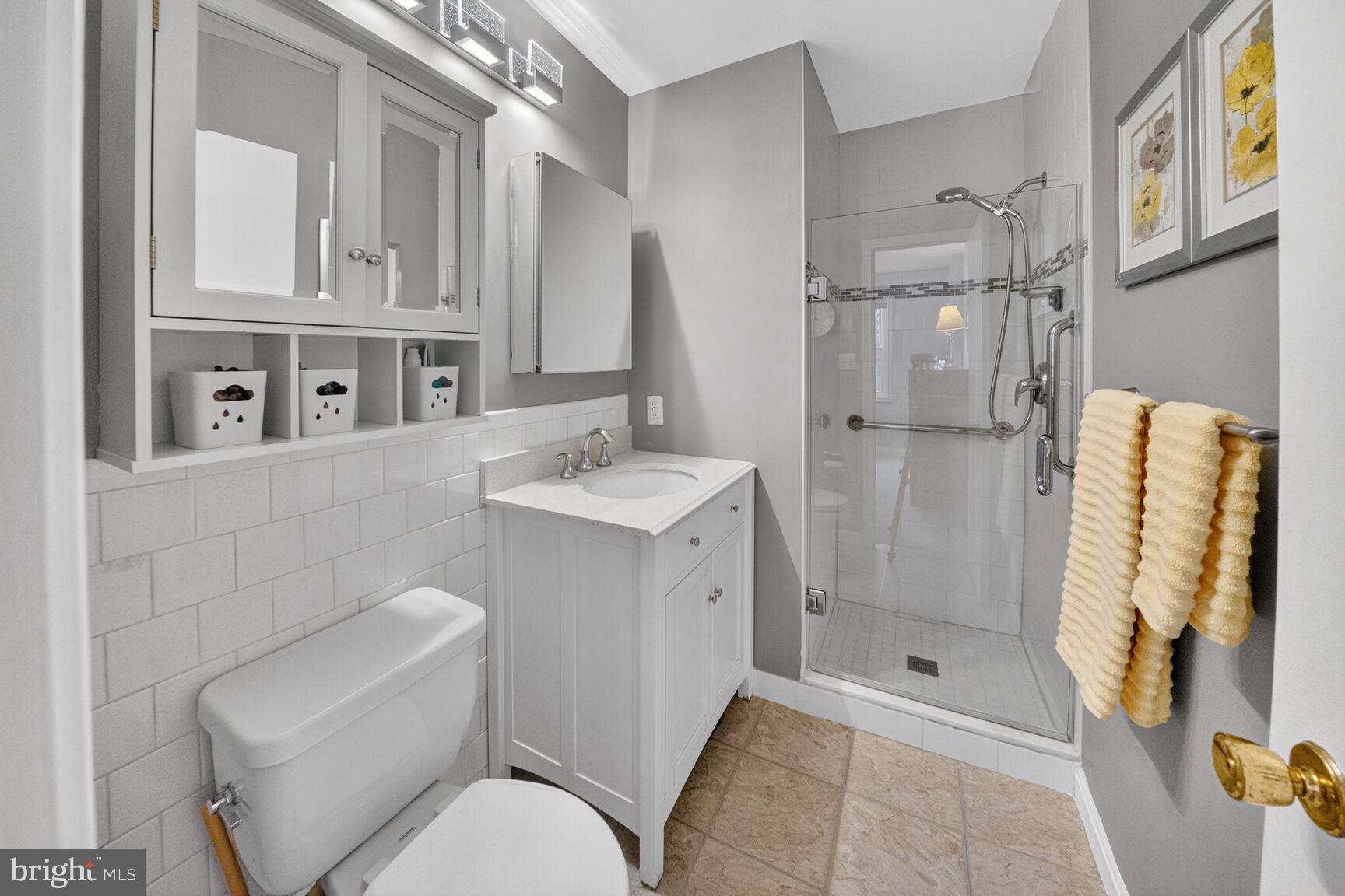 PLYMOUTH WOODS - Residential