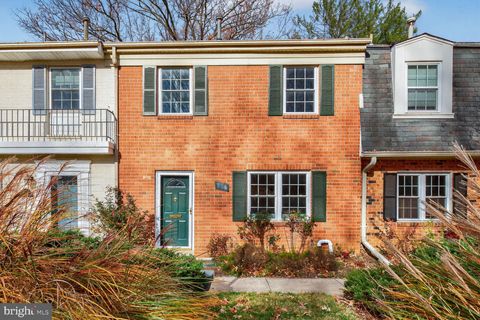 Photo of 774 Princeton Place #1-774, ROCKVILLE, MD 20850 (MLS # MDMC2210500)