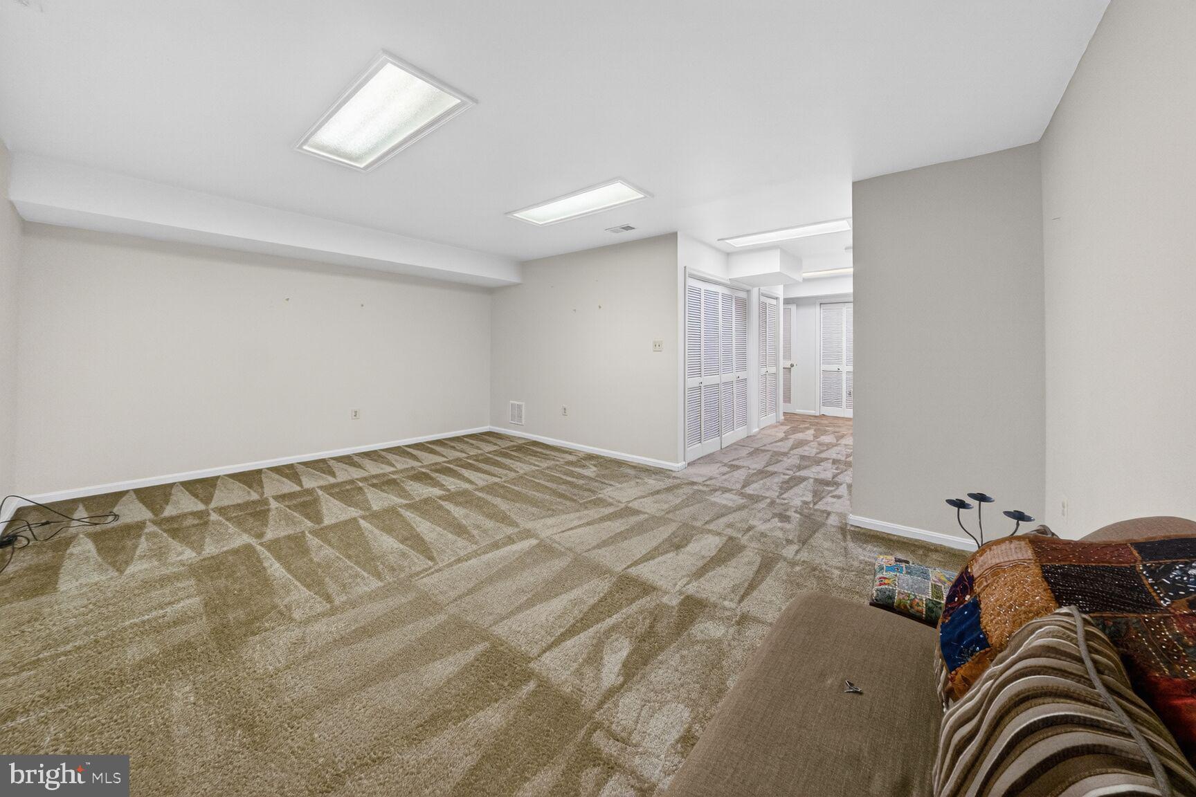 PLYMOUTH WOODS - Residential