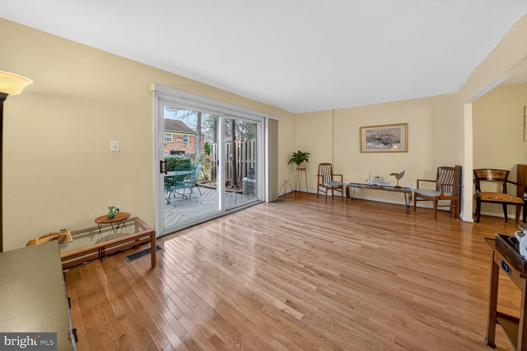 PLYMOUTH WOODS - Residential