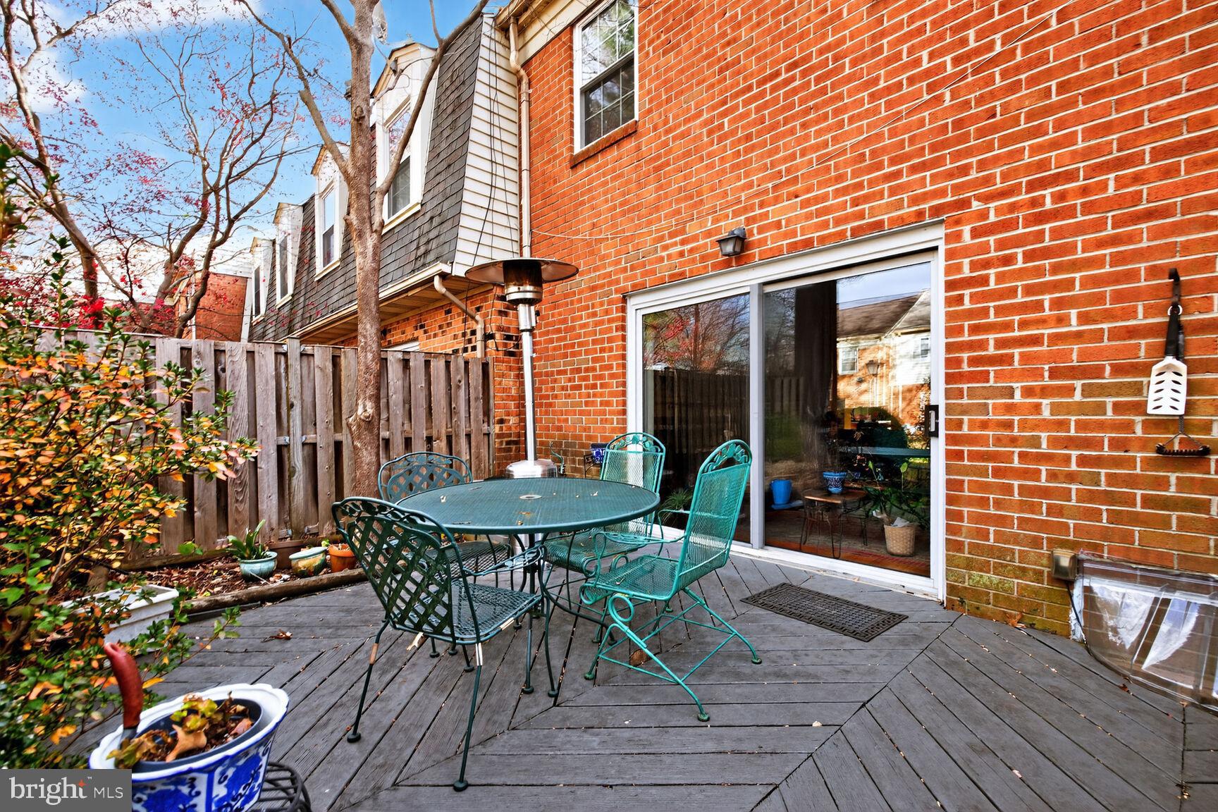 PLYMOUTH WOODS - Residential