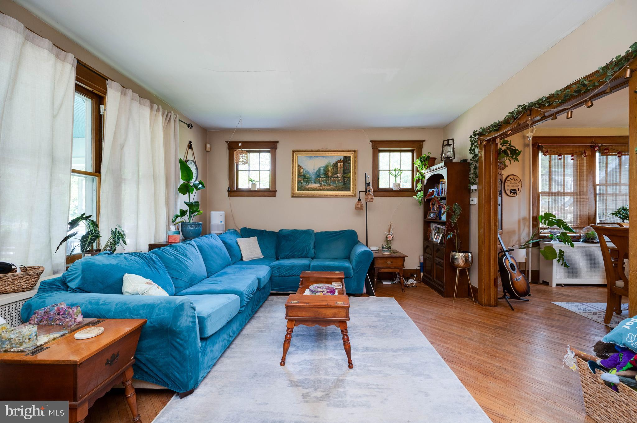 1626 LINDEN AVENUE