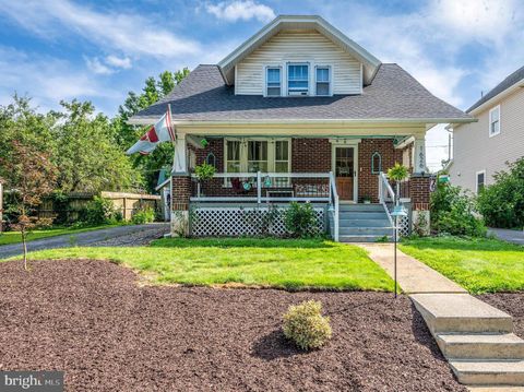 Photo of 1626 Linden Avenue, LANCASTER, PA 17601 (MLS # PALA2072958)