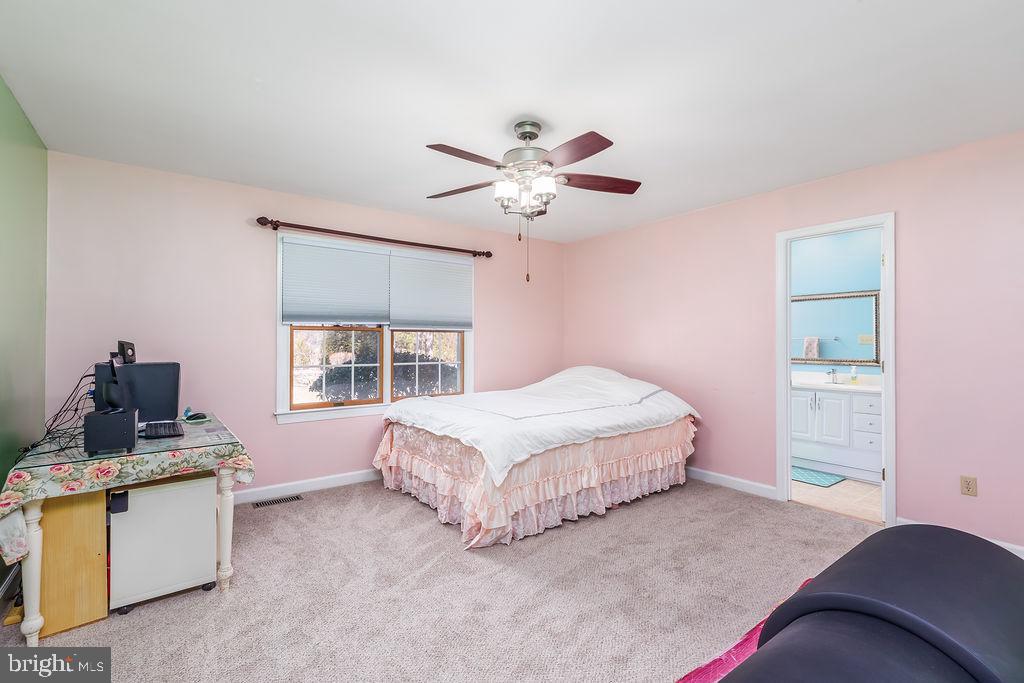 SPRINGHILL ACRES - Residential