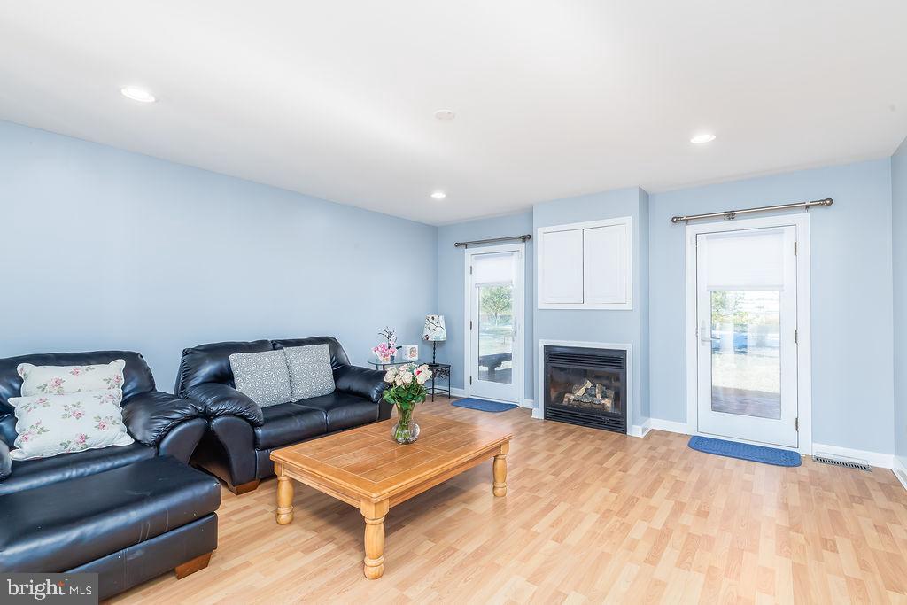 SPRINGHILL ACRES - Residential