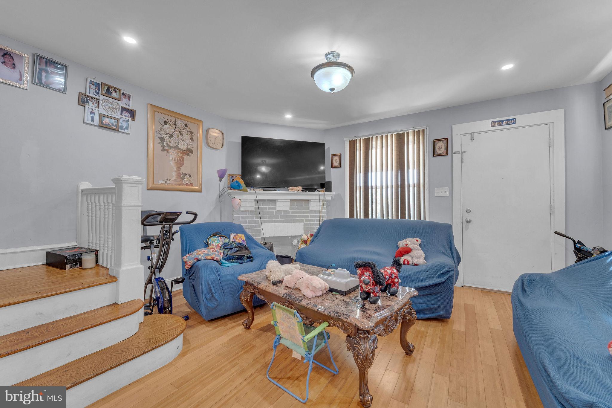 YEADON - Residential