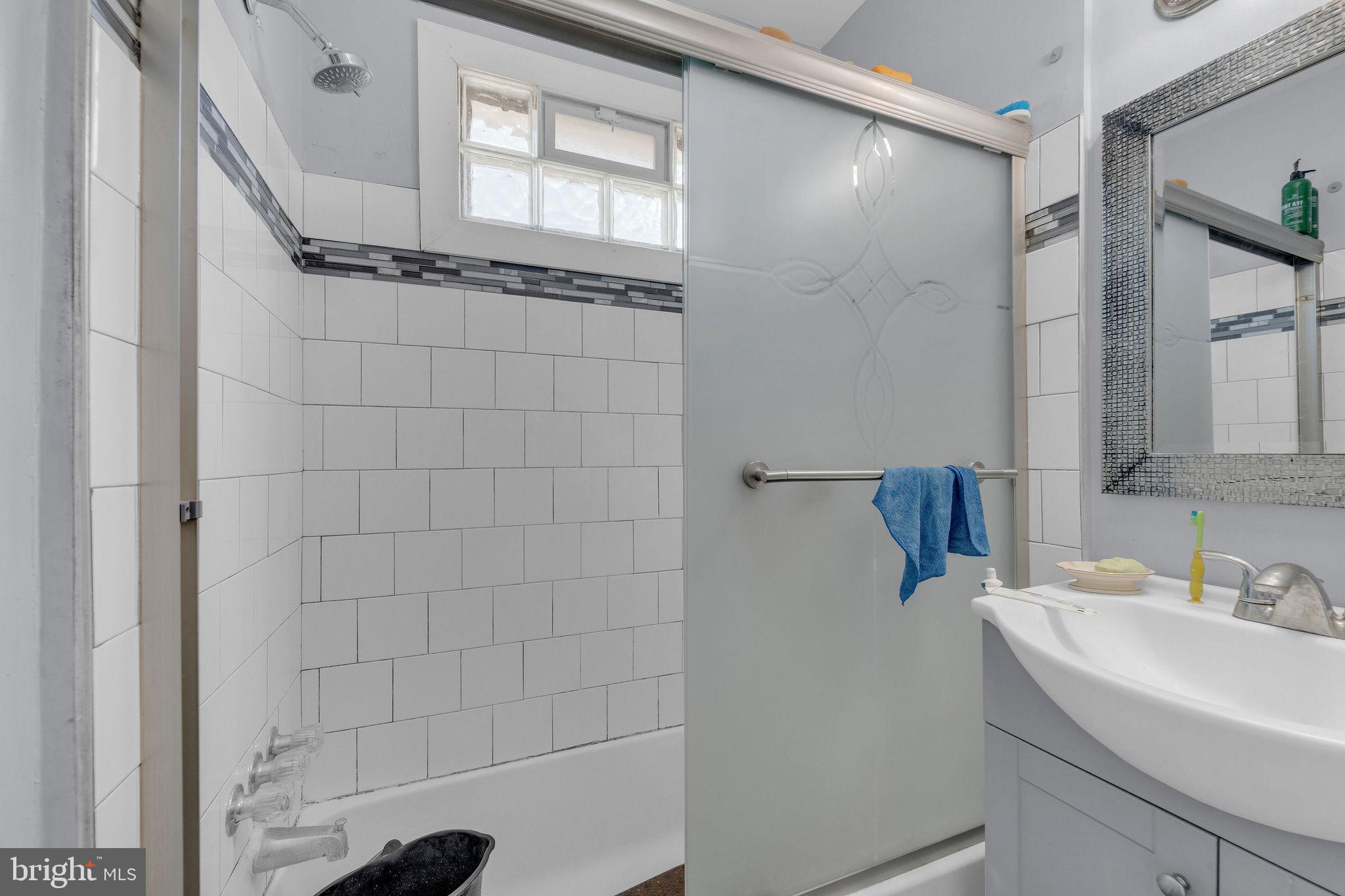 YEADON - Residential