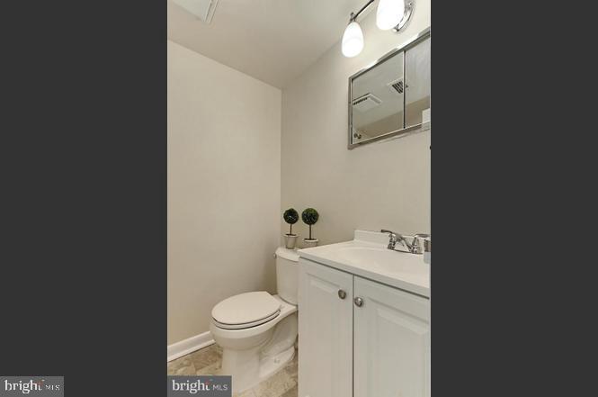 SHADOWOOD - Residential Lease