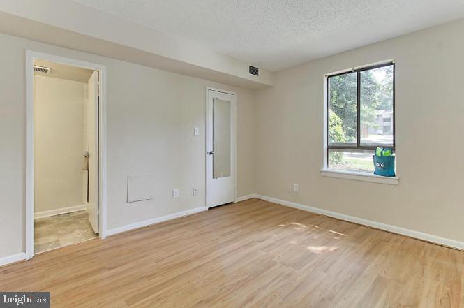 SHADOWOOD - Residential Lease