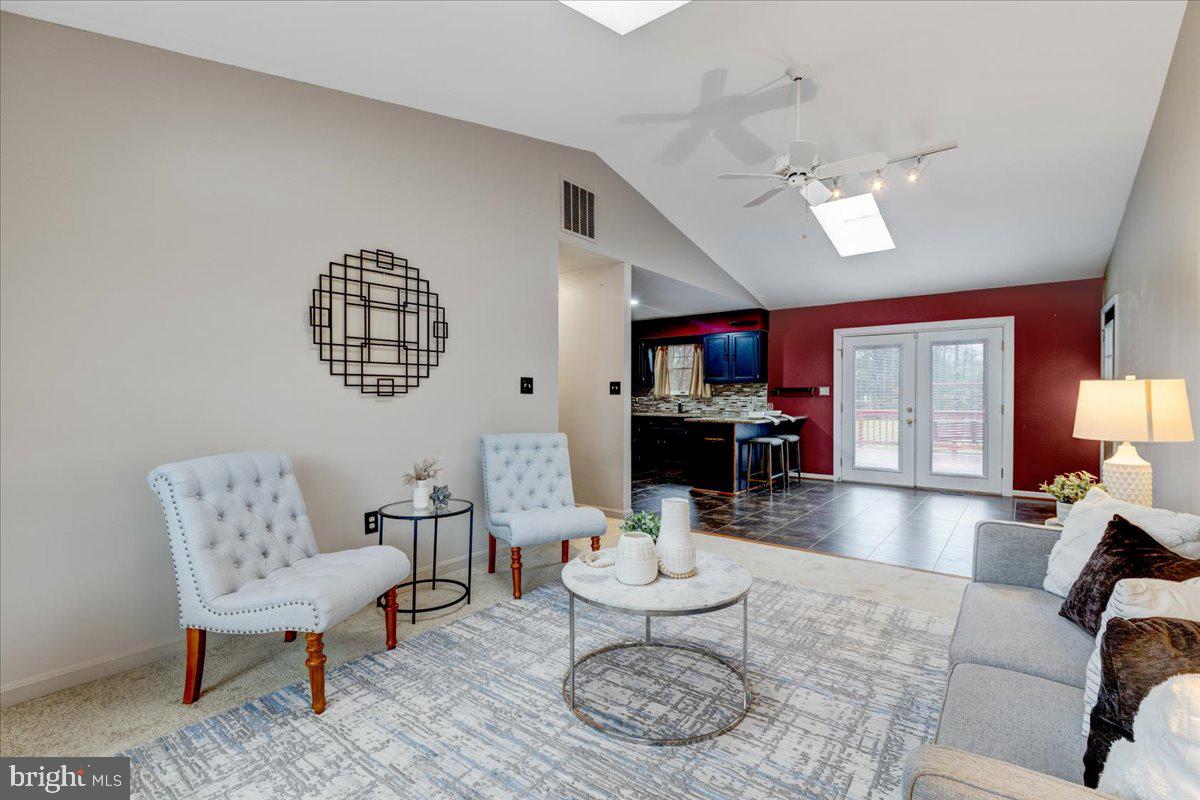 A O DILLE FARM - Residential