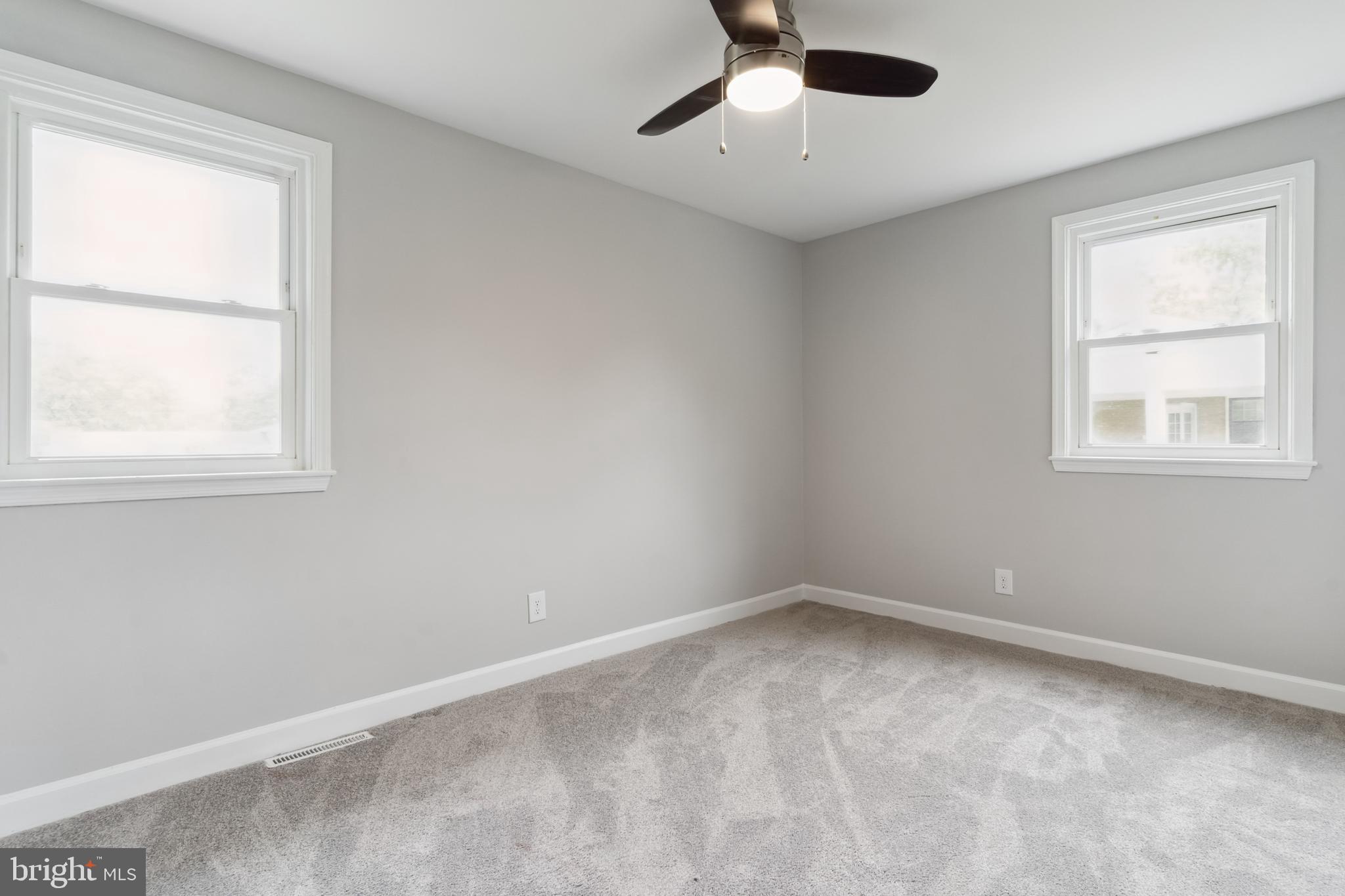 COUNTRY CLUB SOUTH - Residential