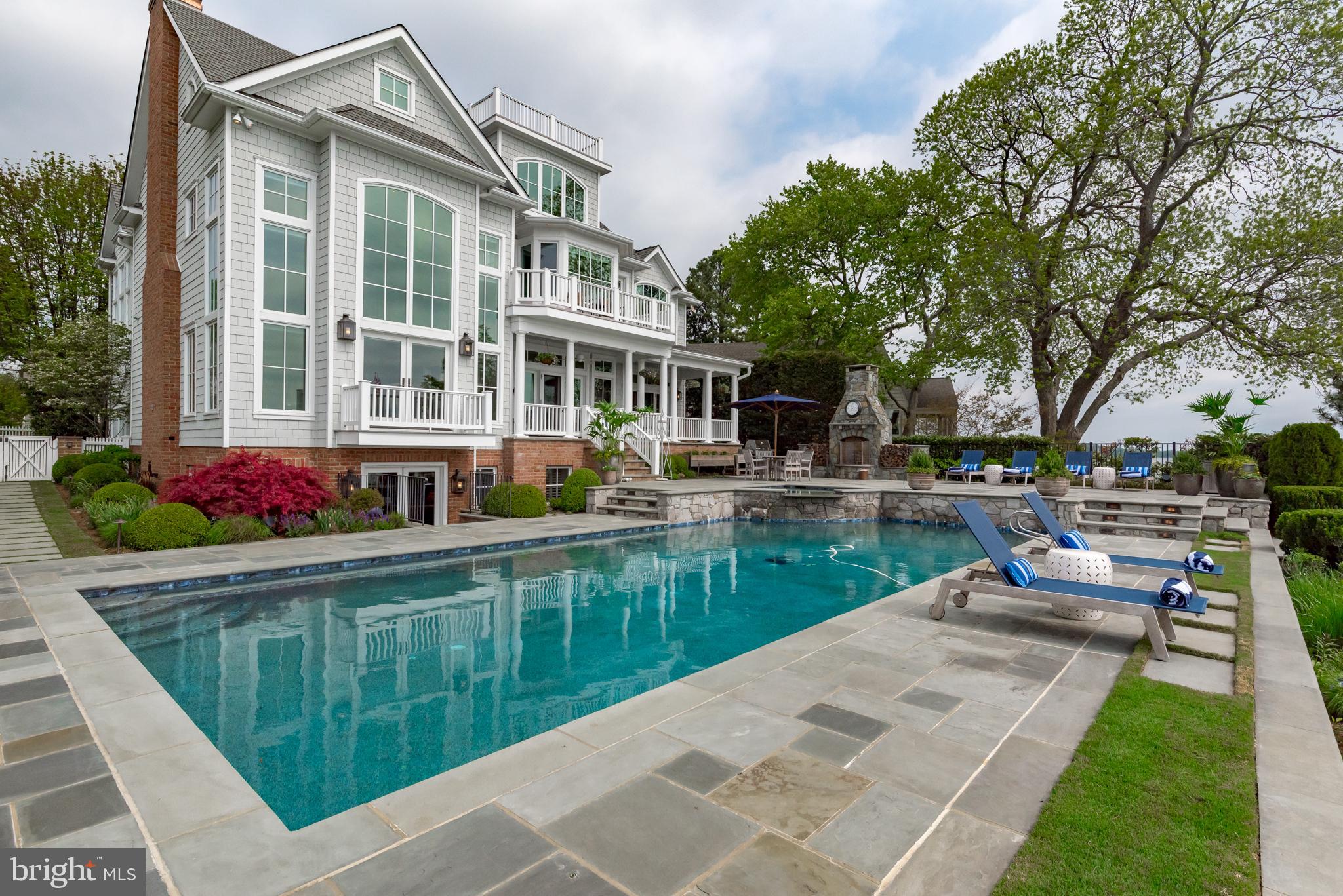 EASTPORT - Residential