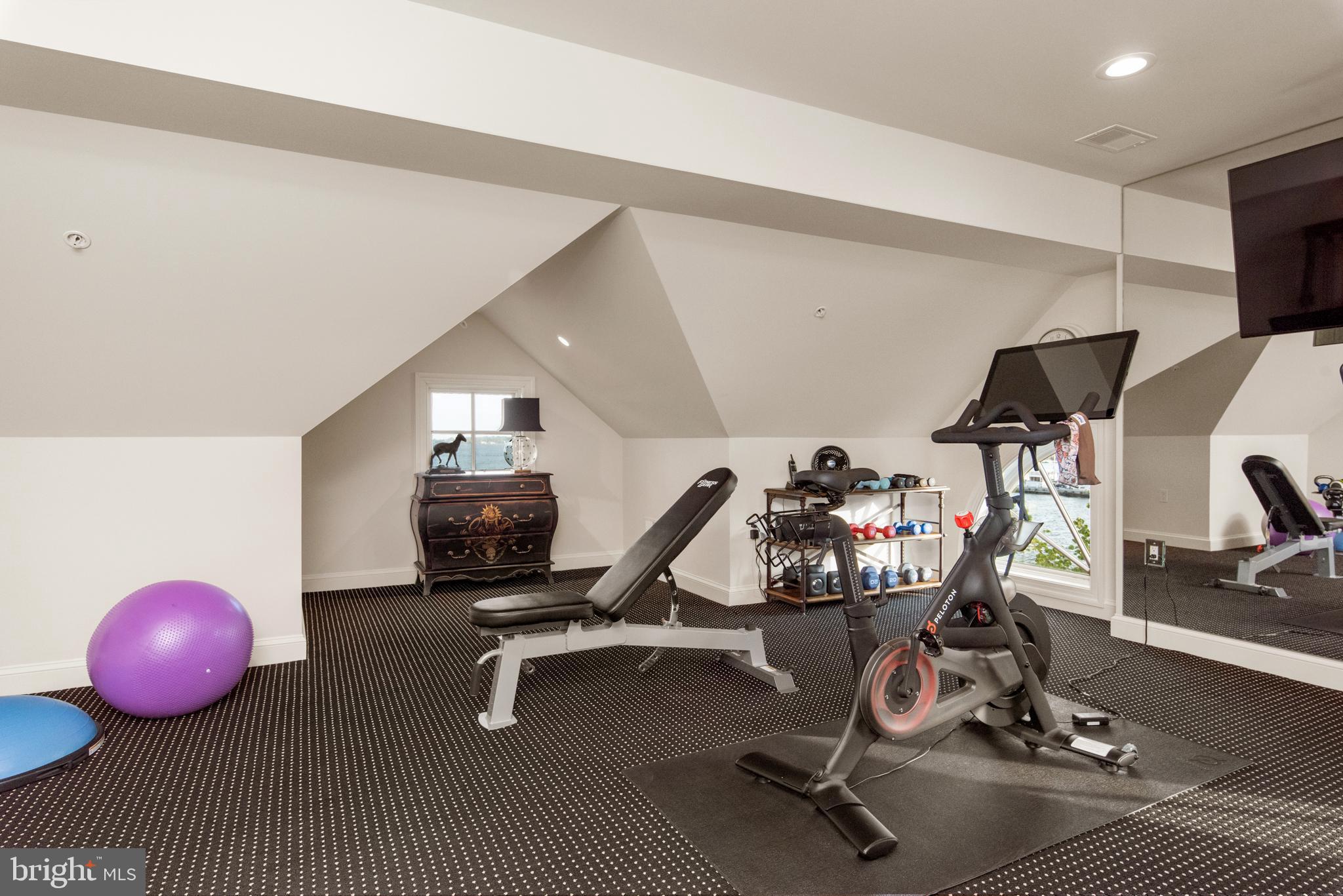 EASTPORT - Residential