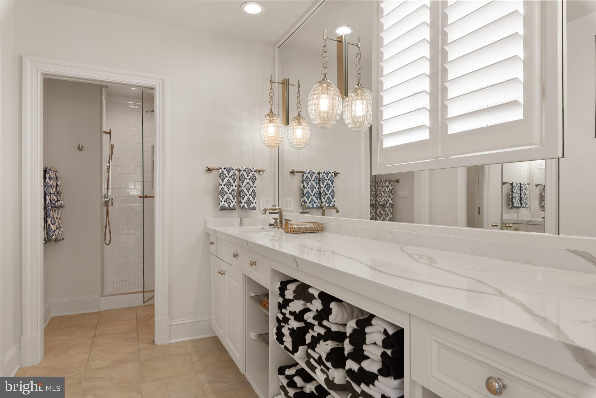 EASTPORT - Residential