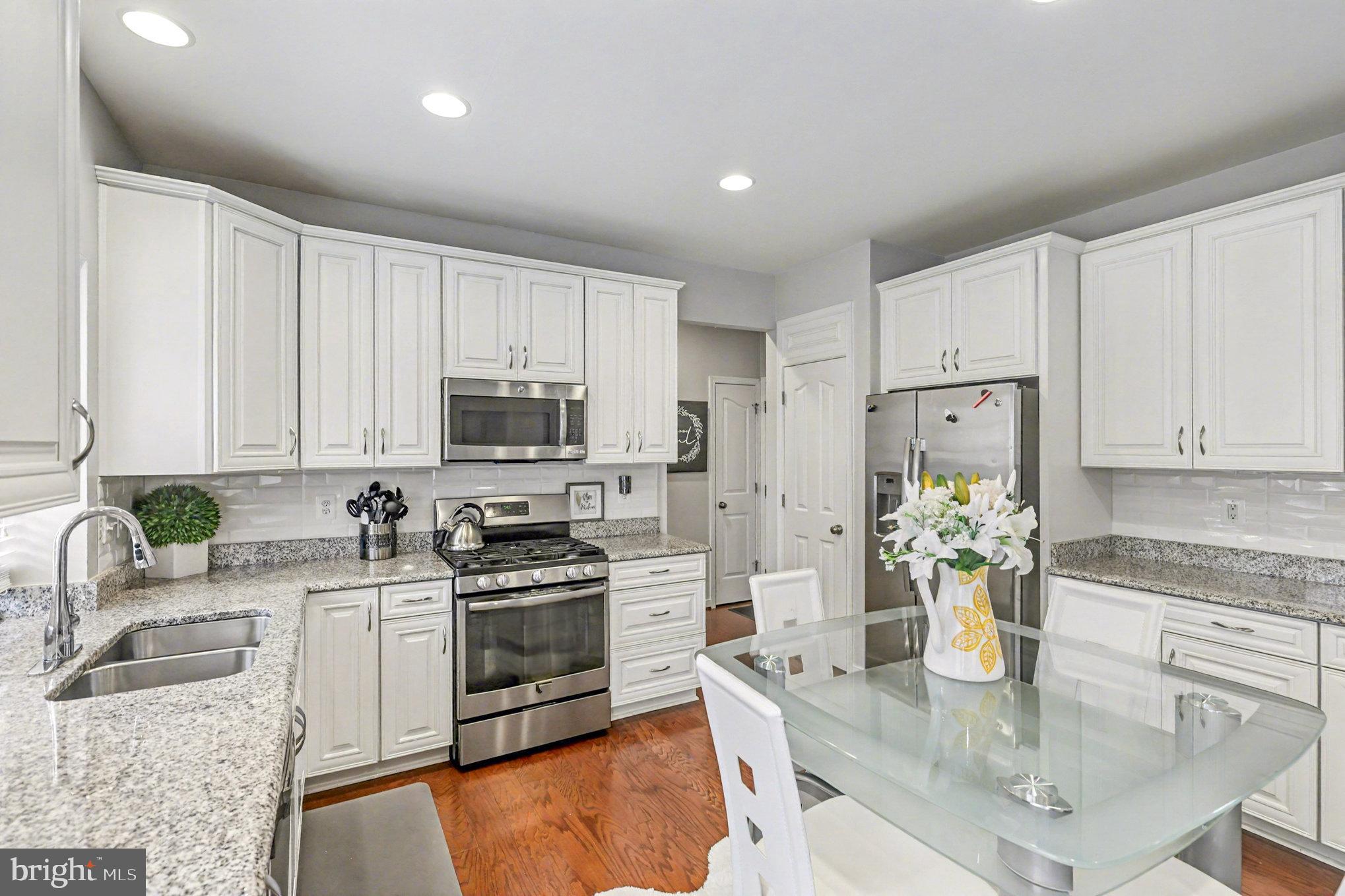 MAGNOLIA GREEN - Residential