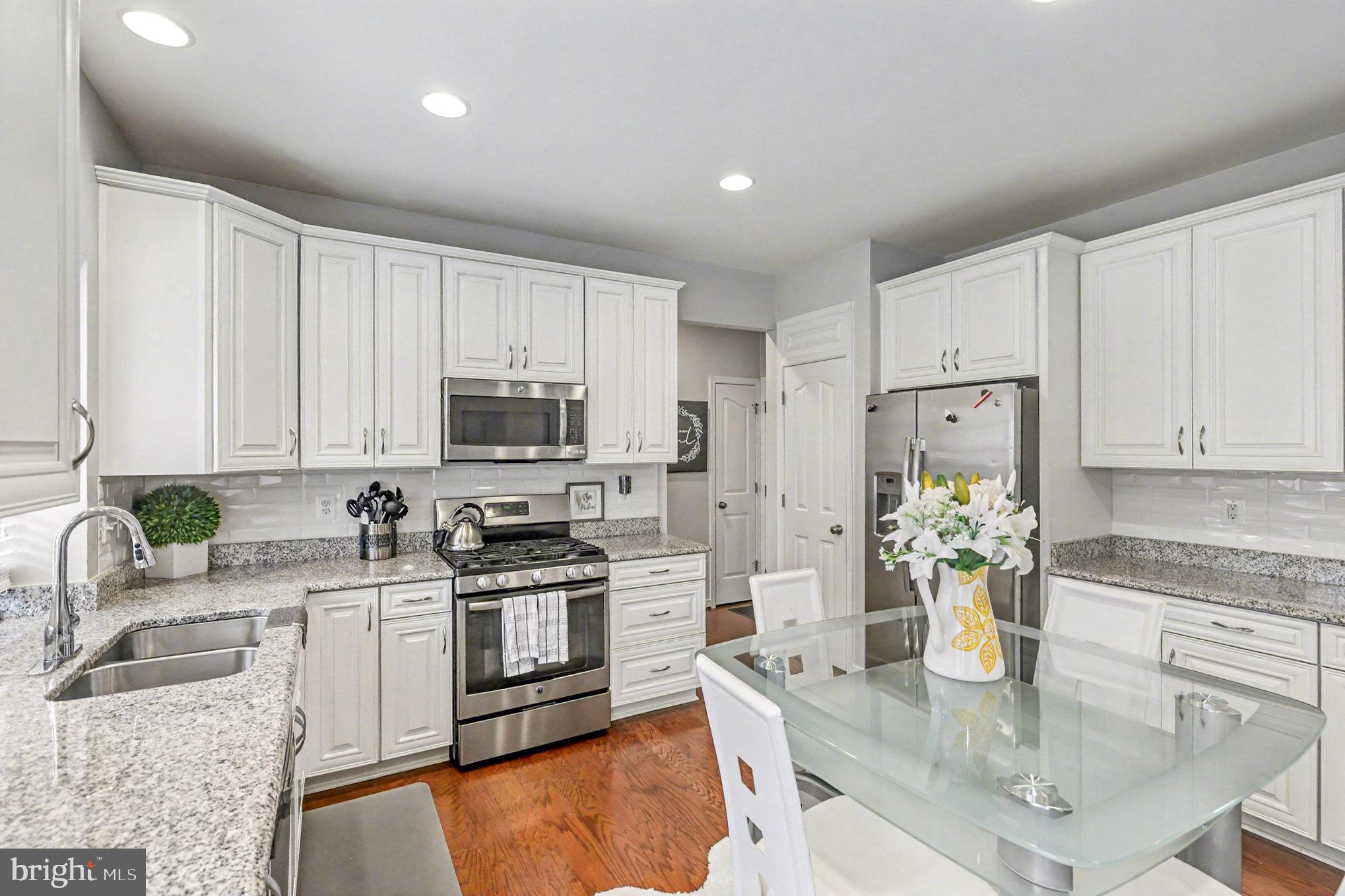 MAGNOLIA GREEN - Residential