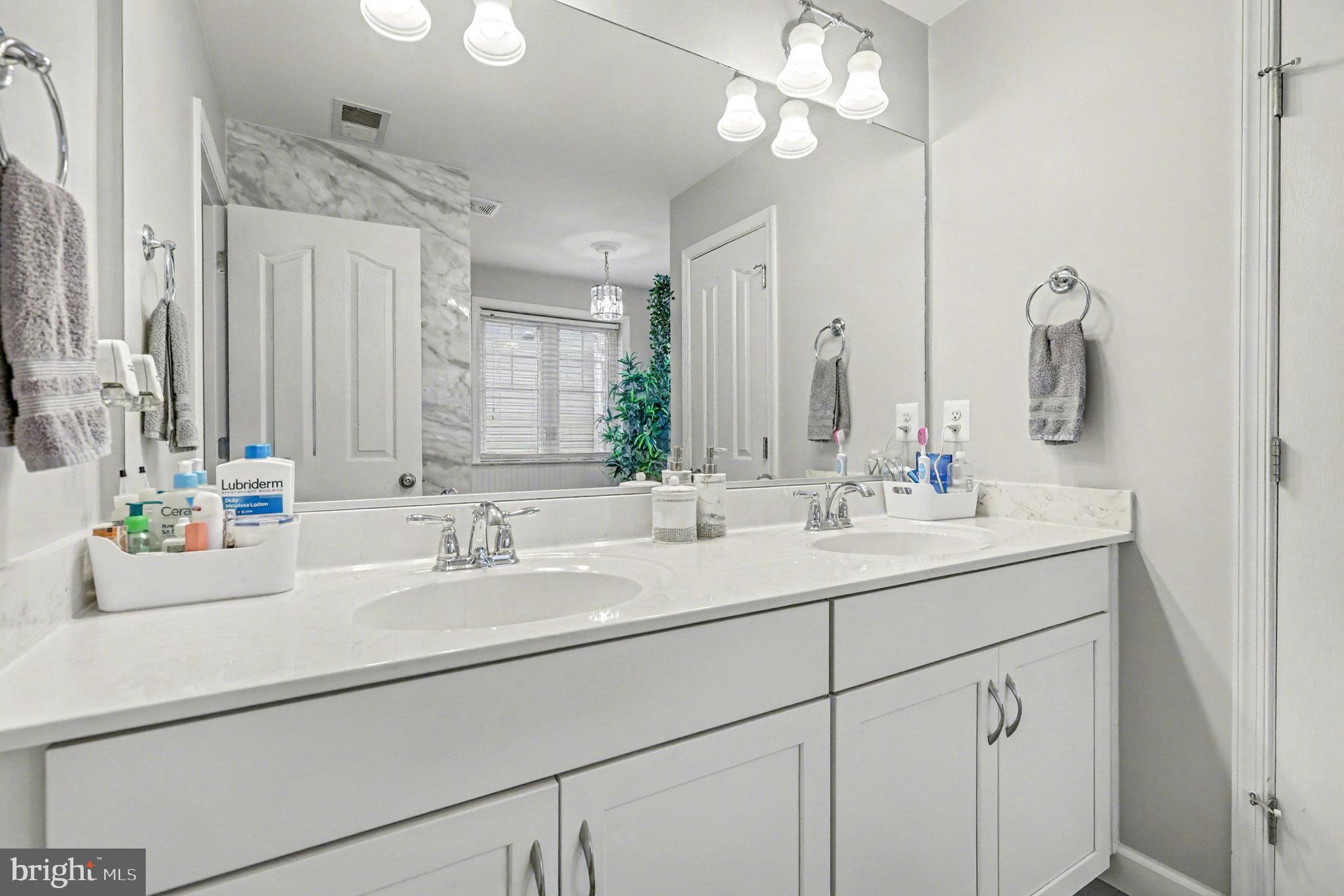 MAGNOLIA GREEN - Residential