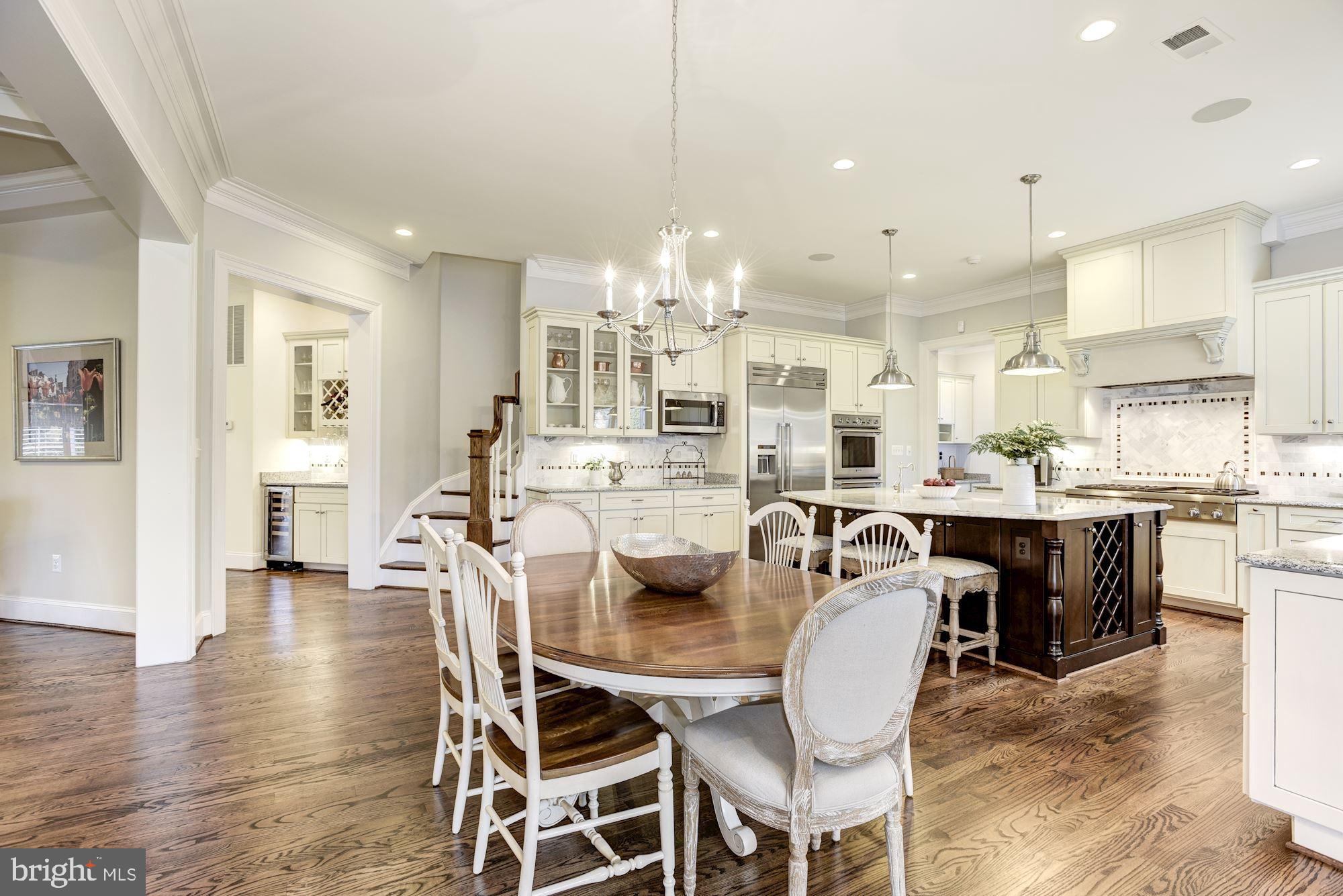 FOREST VILLA - Residential