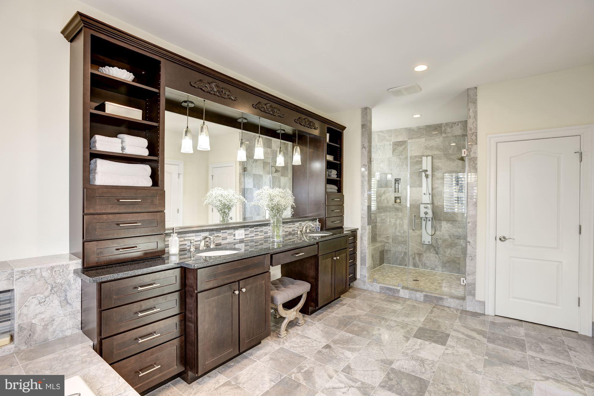 FOREST VILLA - Residential