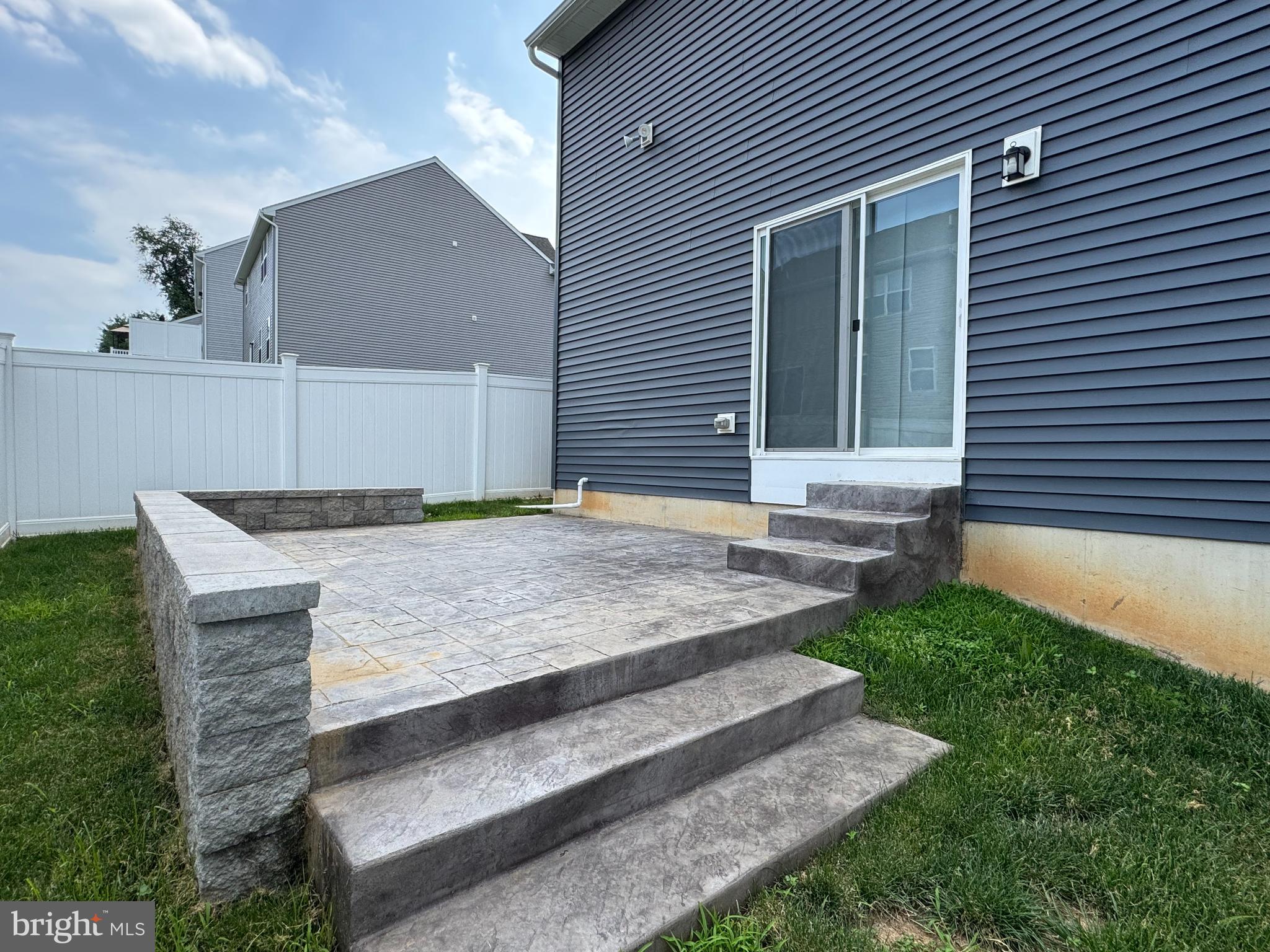 1275 DIETZ ROAD
