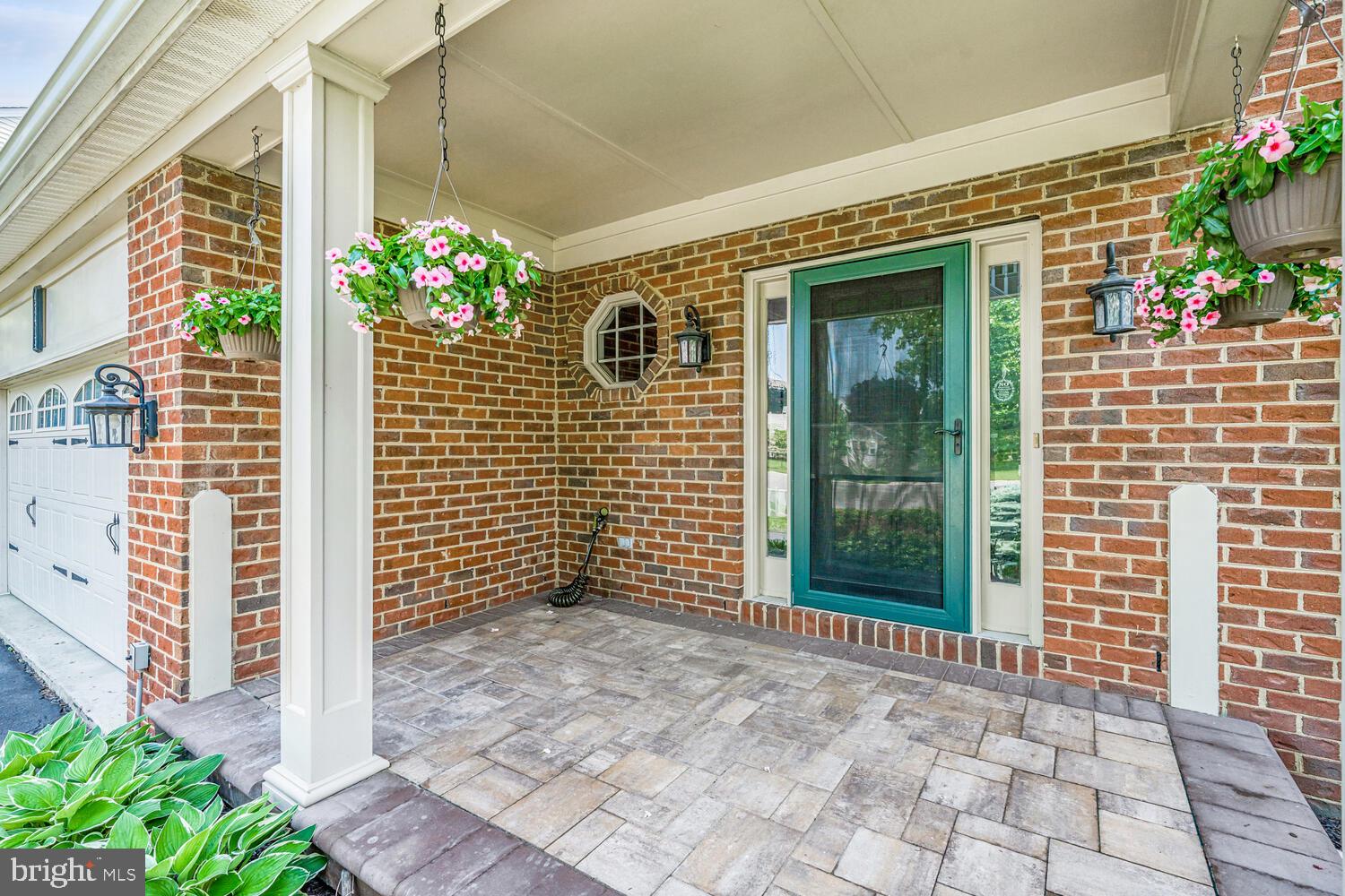 43413 COUNTRYWALK COURT