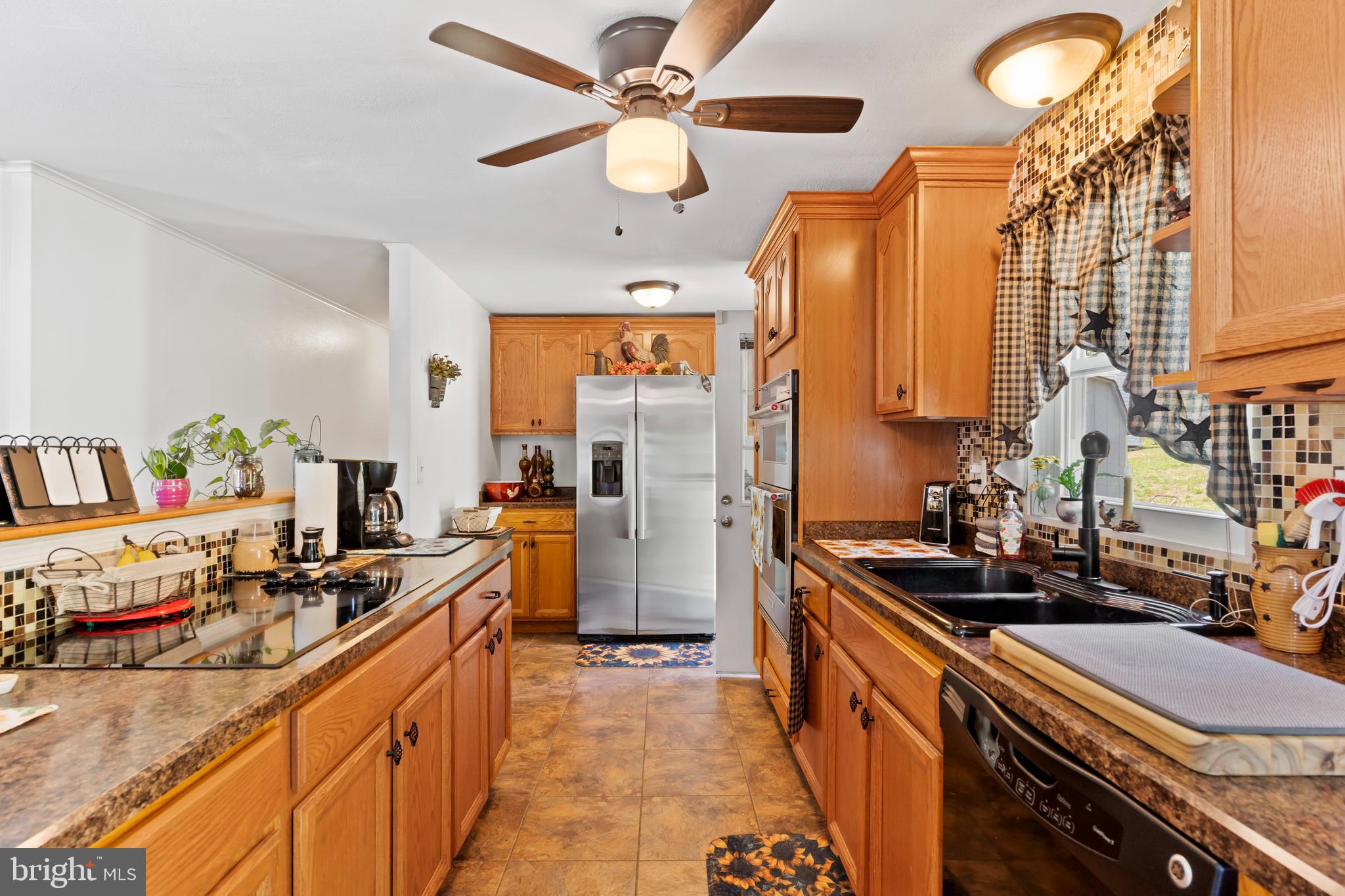 3212 TRINITY ROAD