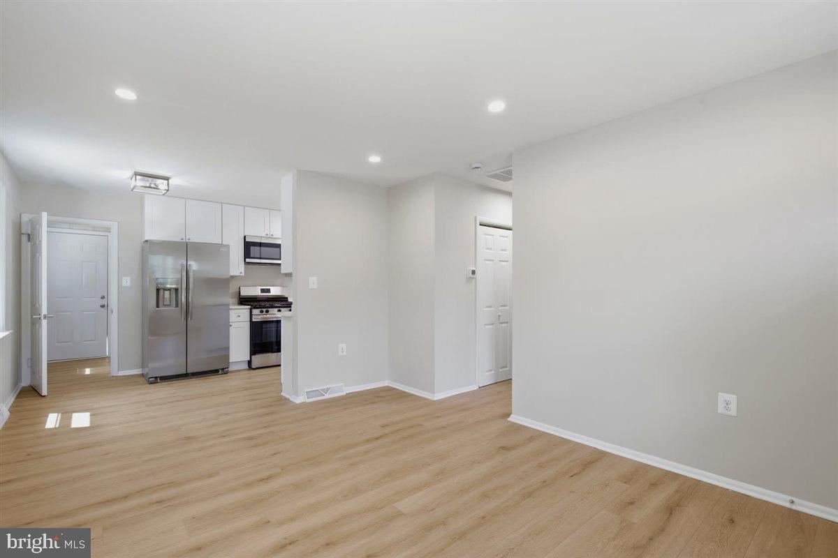 1803 LINCOLN DRIVE