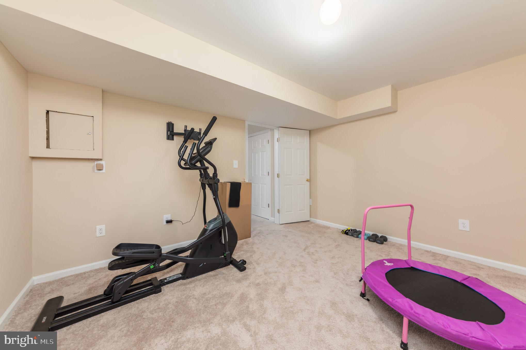 LADYSMITH VILLAGE - Residential