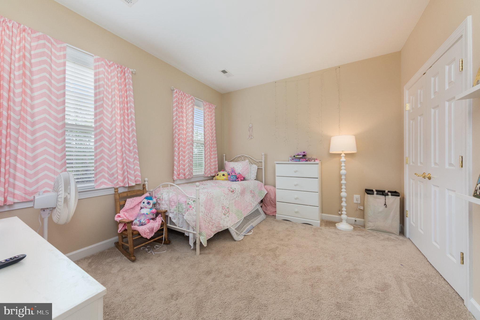 LADYSMITH VILLAGE - Residential