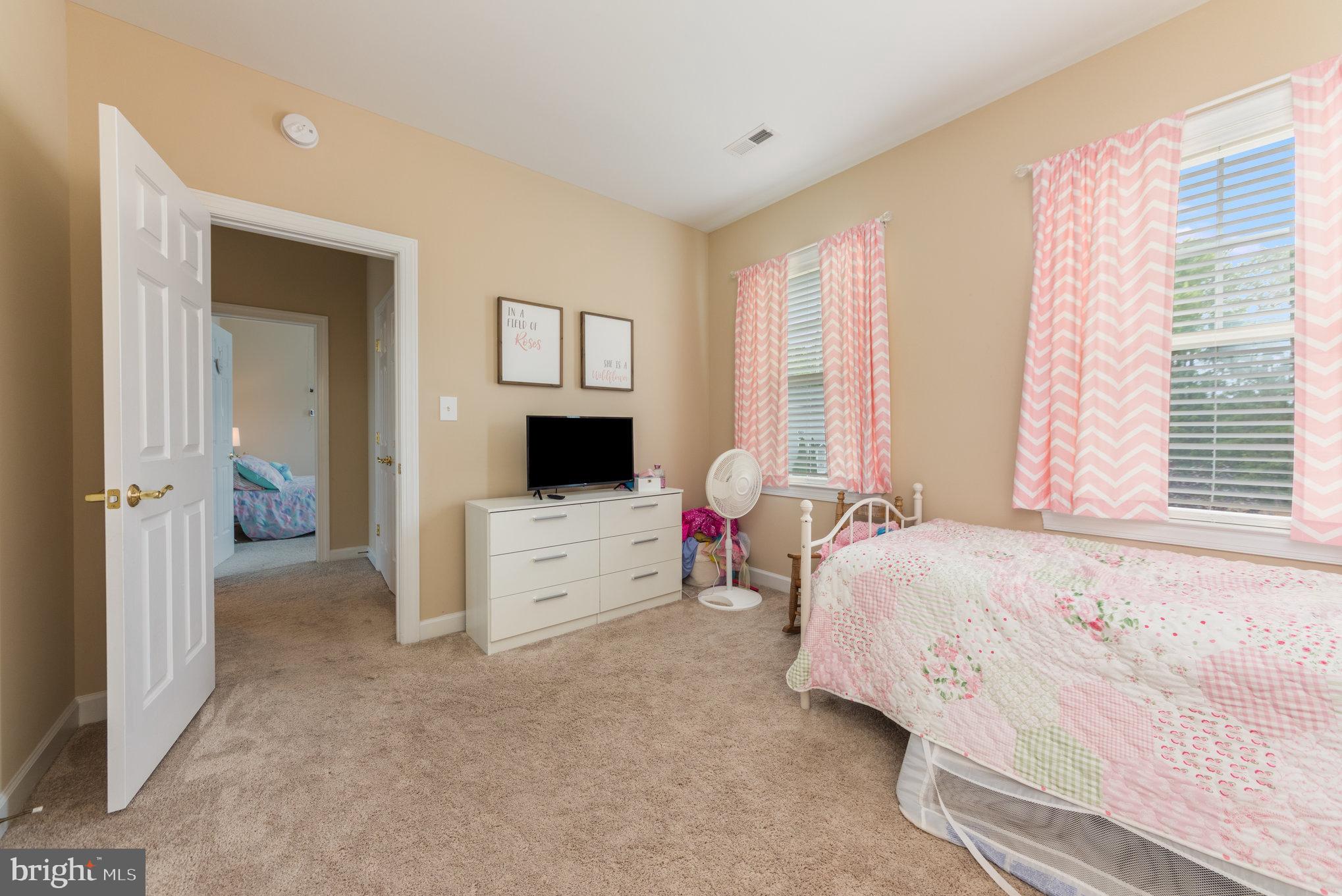 LADYSMITH VILLAGE - Residential